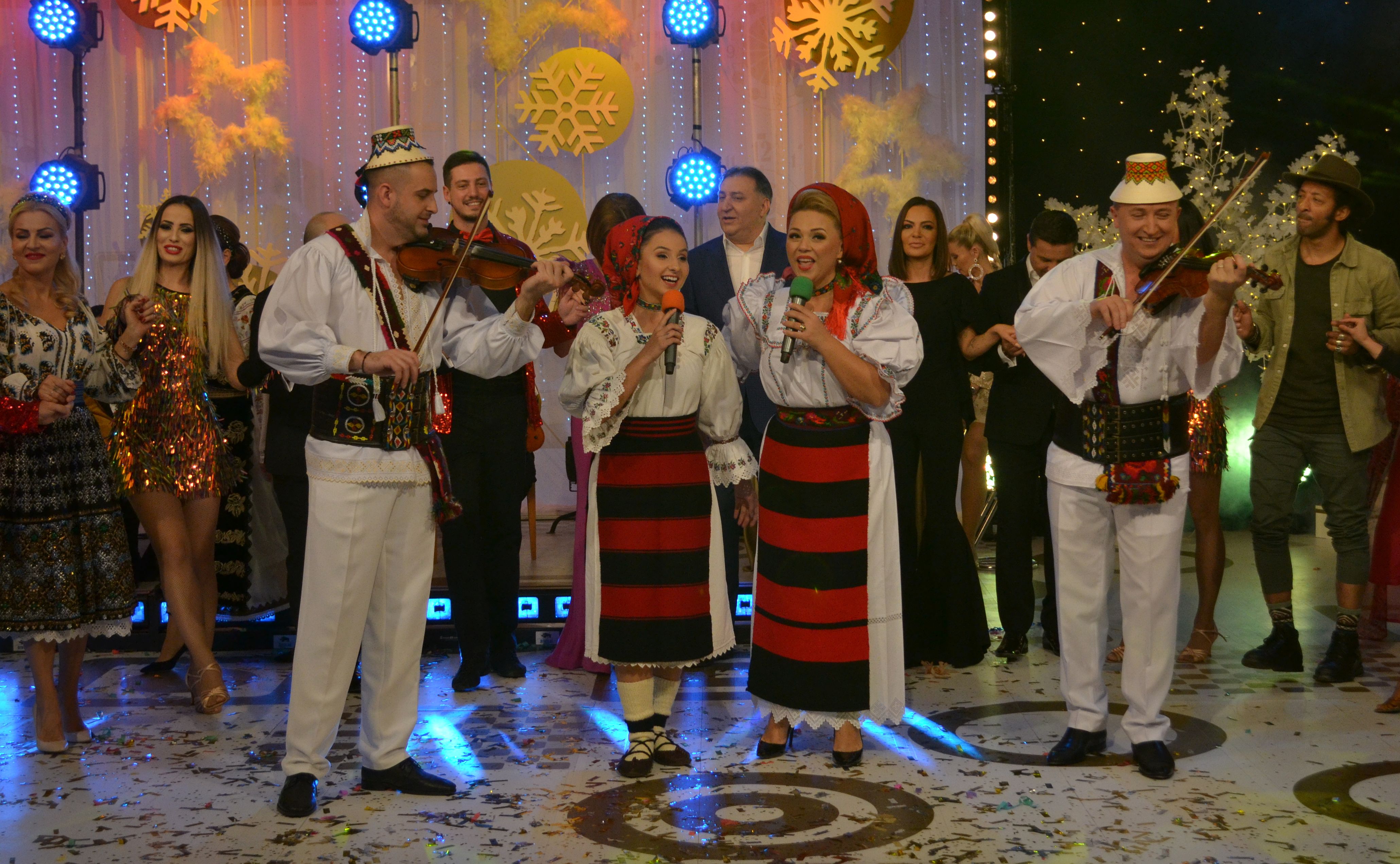 Program TV de Revelion. Ce vedem la televizor în noaptea dintre ani