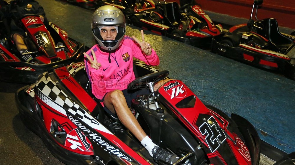 FOTO&VIDEO / "Extratereştrii" s-au distrat la karting