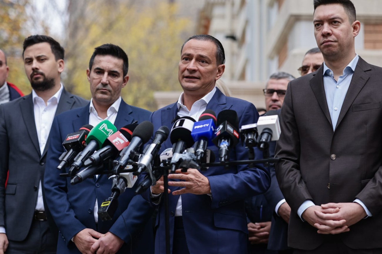 Daniel Băluţă şi-a depus candidatura la Primăria București fără Grindeanu. A venit cu Manda, Firea, Manole și Costoiu. De ce a lipsit șeful PSD