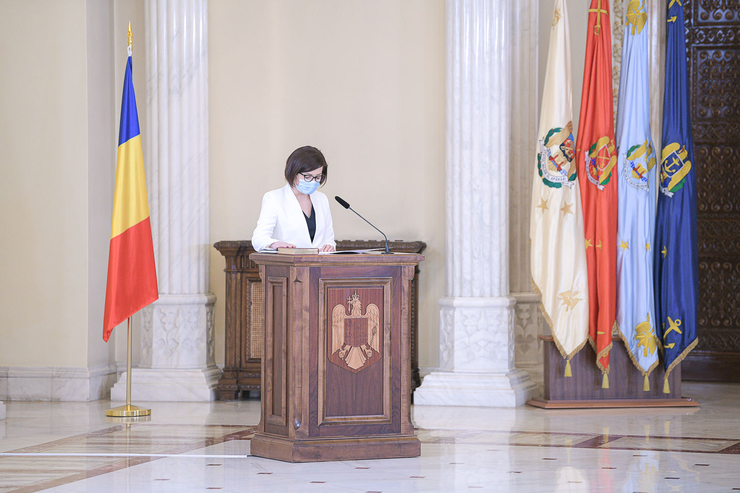 Ioana Mihăilă a depus jurământul de învestitură ca ministru al sănătății. Iohannis, „bucuros că în coaliție s-a găsit un modus vivendi”