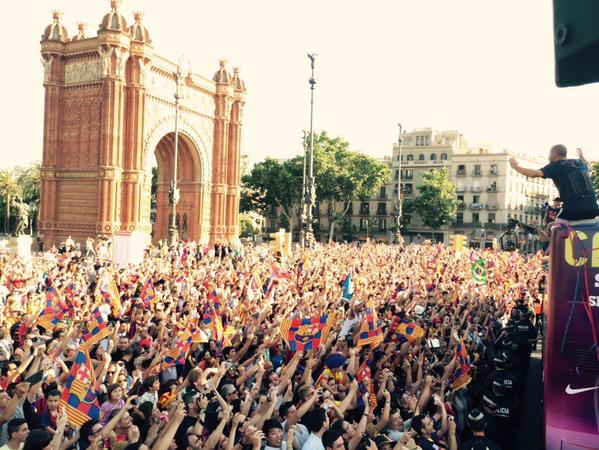 Fiestă în Barcelona. Campionii Europei au sărbătorit TRIPLA / FOTO&VIDEO