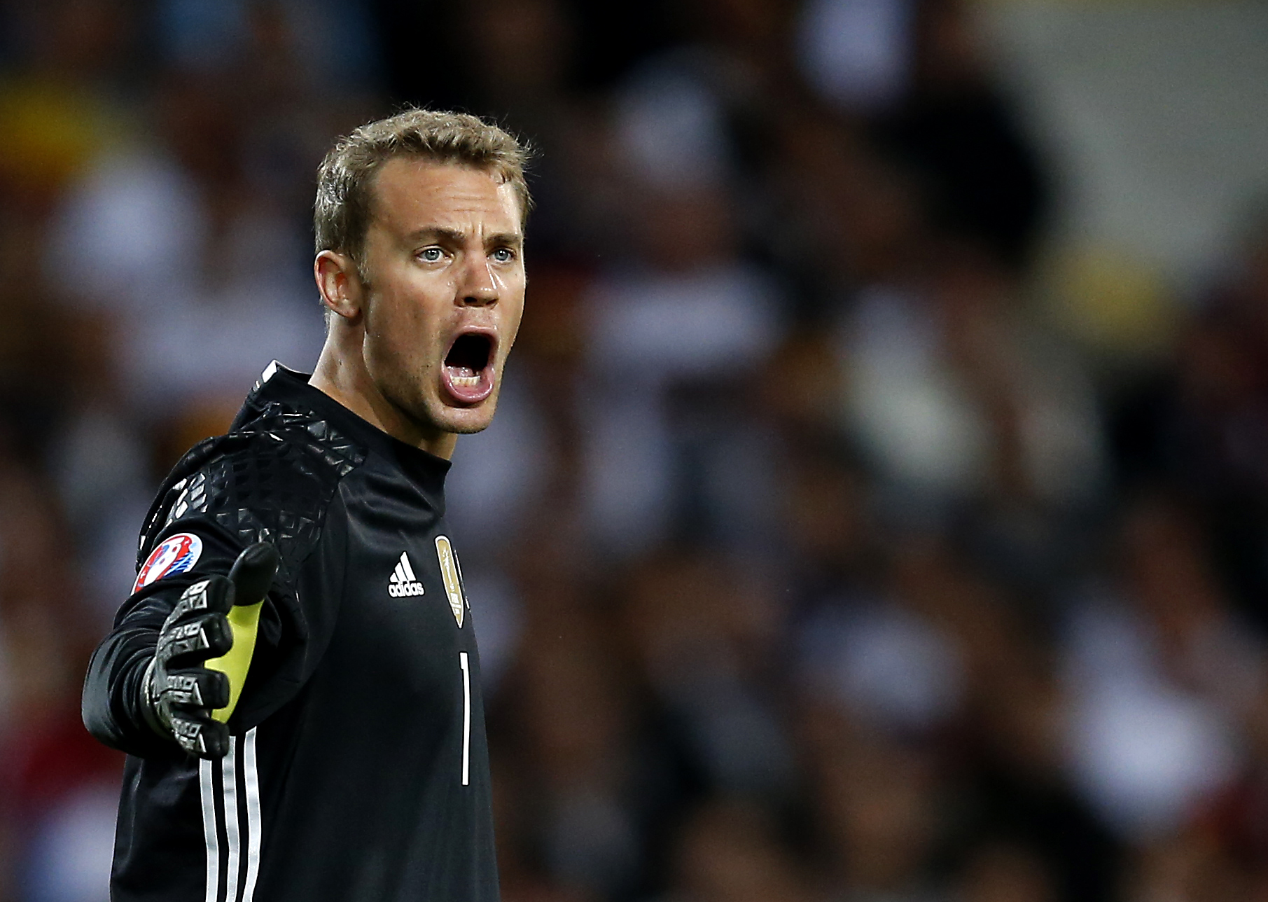 Euro 2016. Ritualul dezgustător al lui Low. Antrenorul german și-a pus mâna în zona intimă, apoi și-a mirosit degetele! / VIDEO