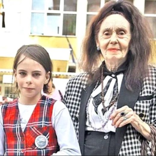 Ce pensie are Adriana Iliescu, care a fost profesor universitar: „M-a ajutat bunul Dumnezeu”. Are 84 de ani