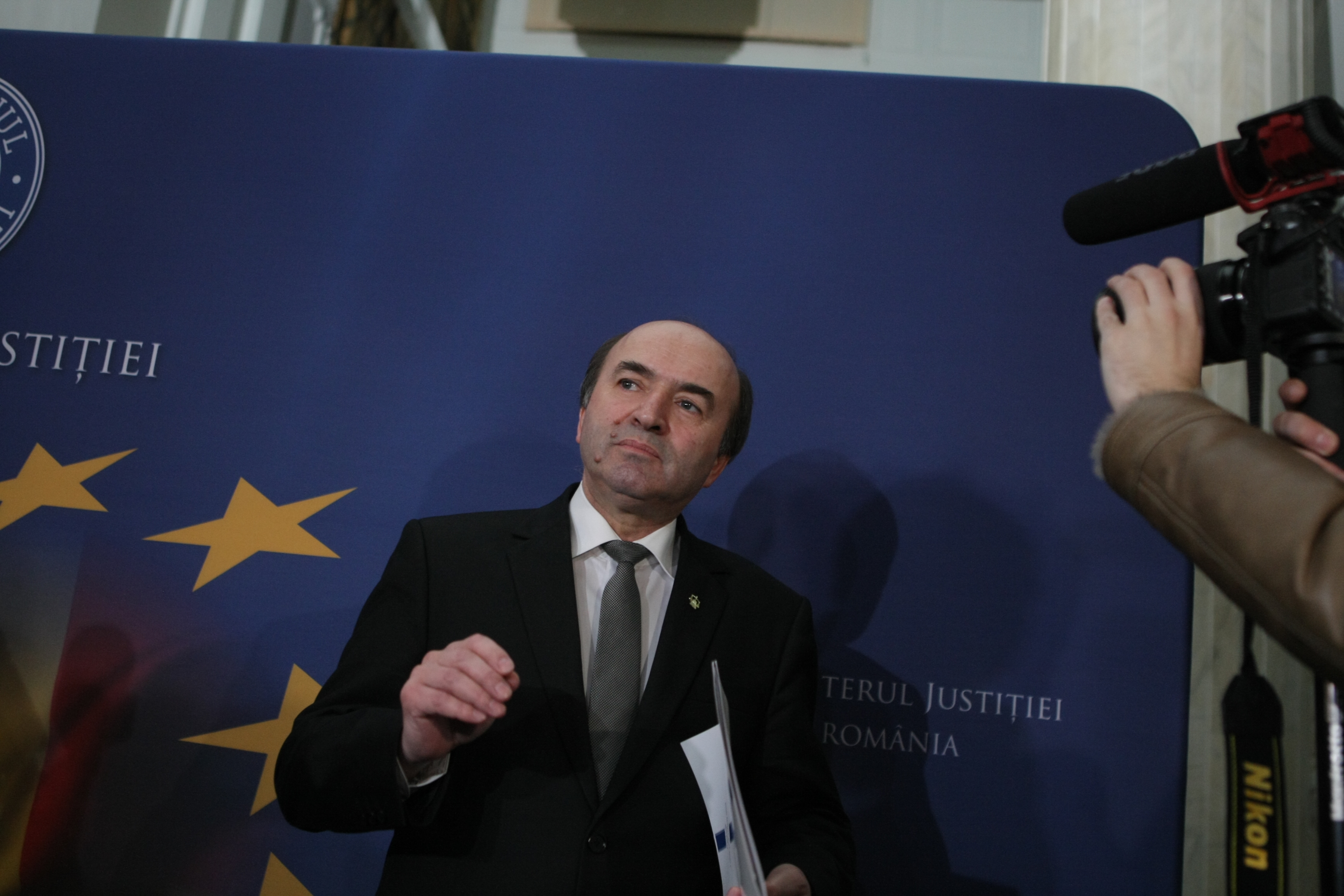 UPDATE. Tudorel Toader: "Voi prezenta un raport în Parlament, joia viitoare, cu referire la activitatea DNA"