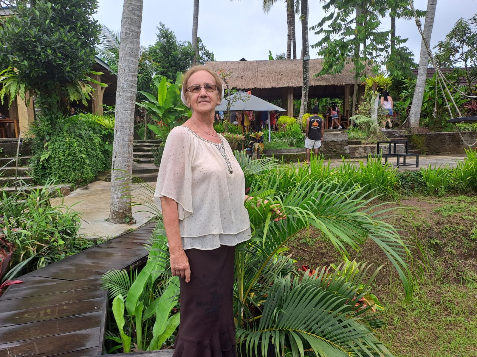 Ce i s-a întâmplat Sofiei Vicoveanca în vacanța din Bali: „Când am ieșit, am zis: «Doamne, s-a răsturnat căruța cu scutere!»”