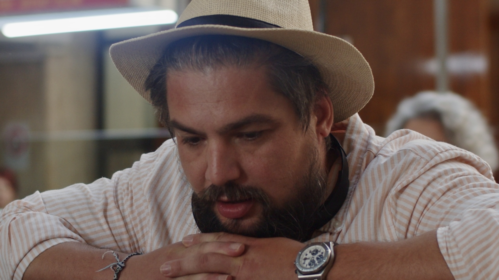 Lora și Emil Rengle, actori în producția „Ca fetele”, ce va avea lansarea în cinematografe în această toamnă. Ce nume mari mai fac parte din distribuție