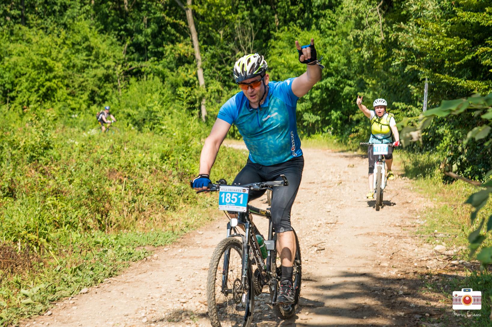 Peste 1.500 de oameni s-au bucurat de aventura verde ”La Broaște”. Riders Club a organizat, duminică, 37 de curse de ciclism dedicate amatorilor, în pădurea Căldărușani / GALERIE FOTO