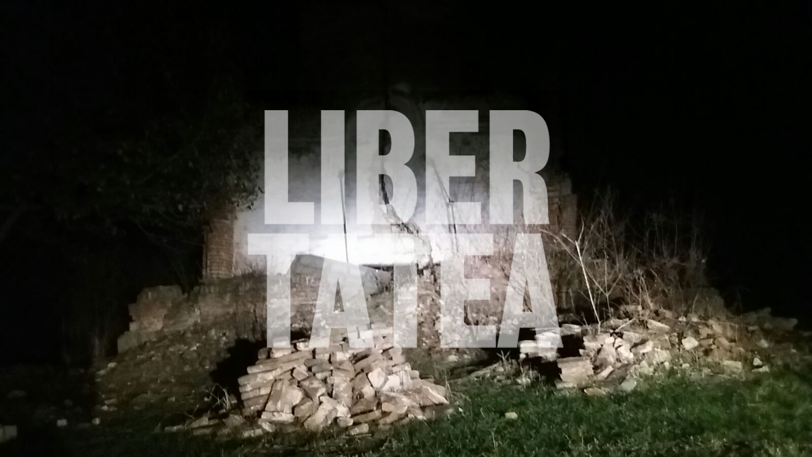 REPORTAJ/ Cruci, satul cu cinci suflete: “Toți s-au dus unde e apă și lumină. Aici avem doar pășunea, animalele și pe Dumnezeu” (FOTO&VIDEO)