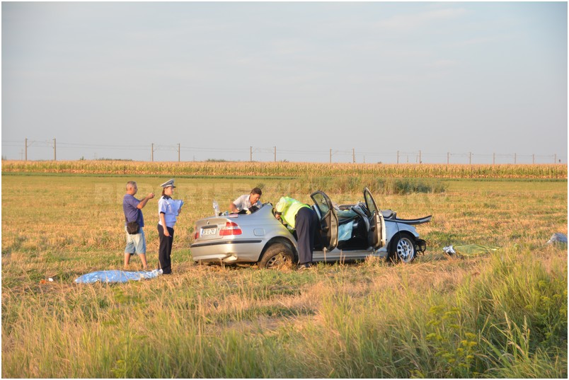 UPDATE: Mamă și fiu, uciși într-un accident înfiorător în județul Buzău. Șoferul vinovat era băut