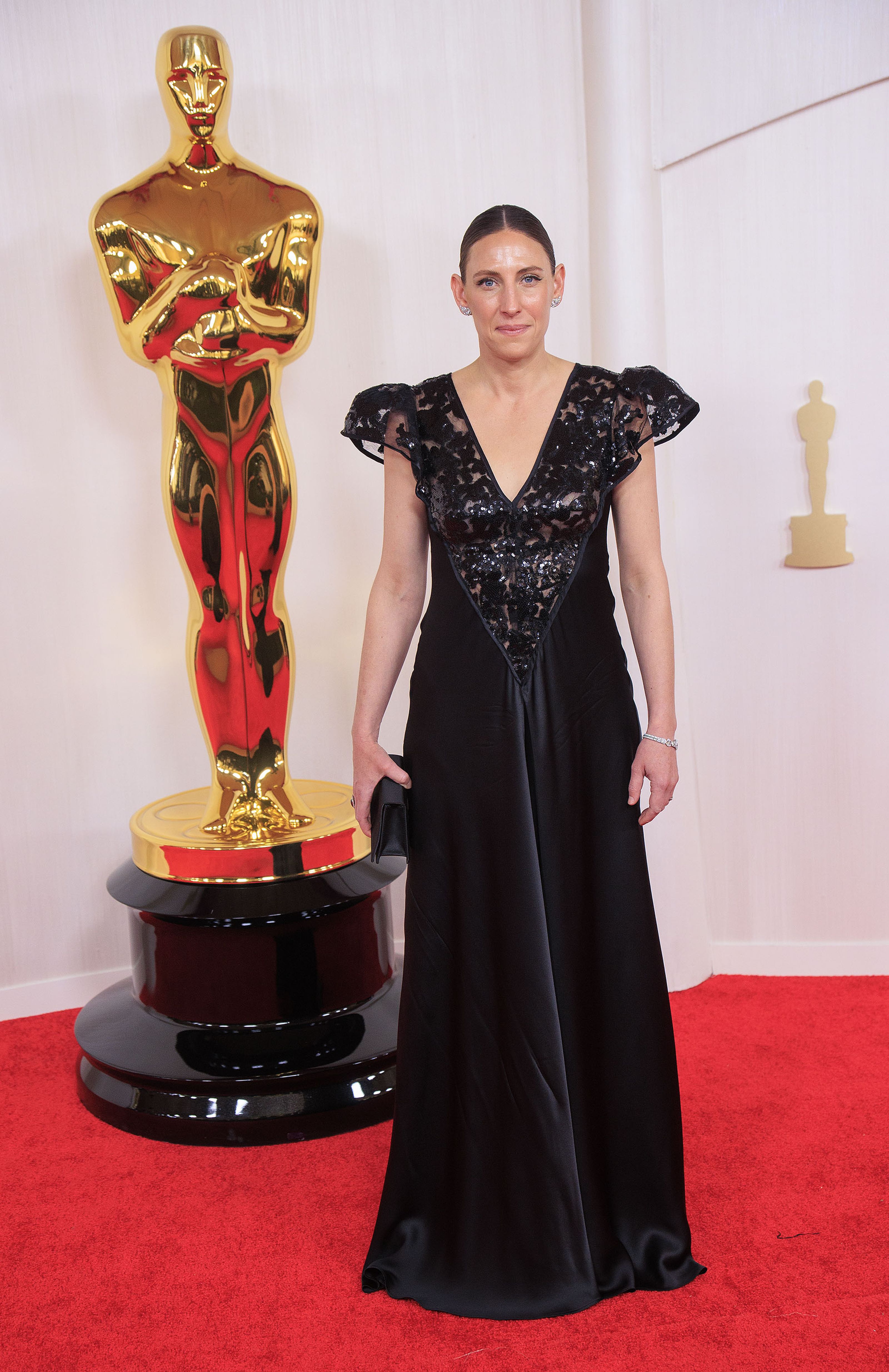 Vedete pe covorul roșu la Premiile Oscar 2024. Ce ținute au ales celebritățile