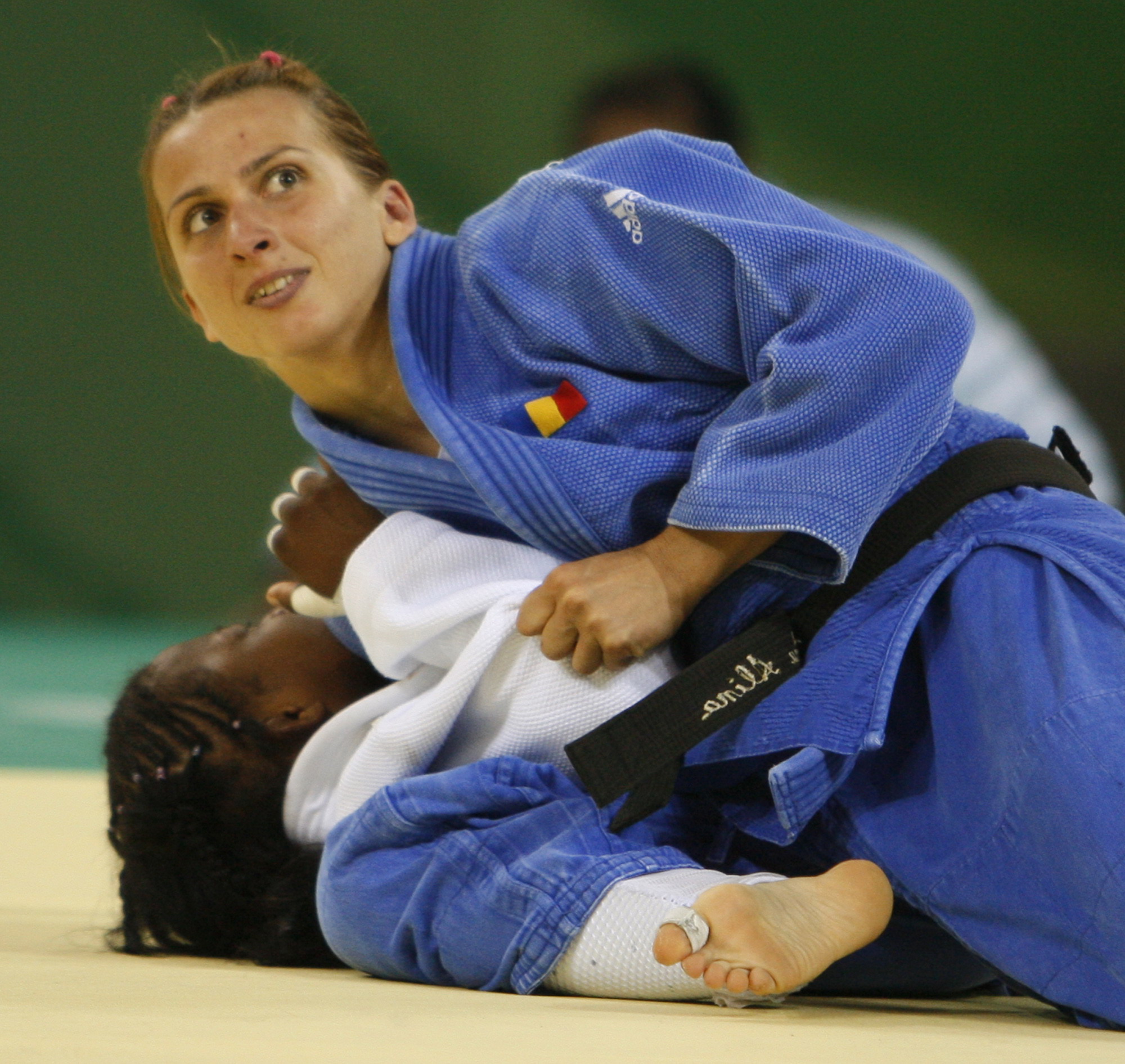 FOTO/ Alina Dumitru se mărită vineri!