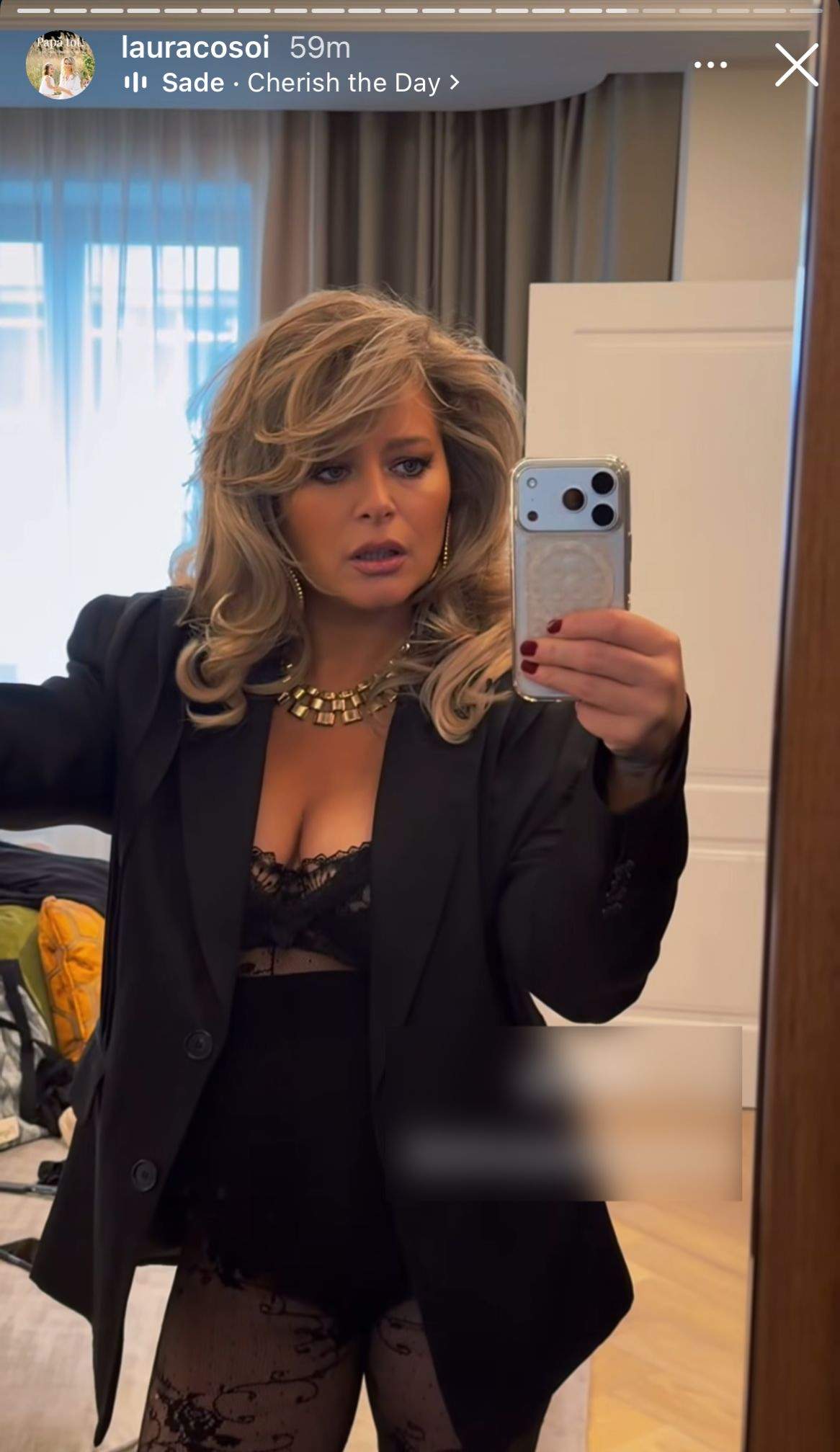 Rețeta de paste cu somon, praz și sos cremos, preparată de Laura Cosoi pentru familia ei. „Mă gândeam să împărtășesc cu voi”