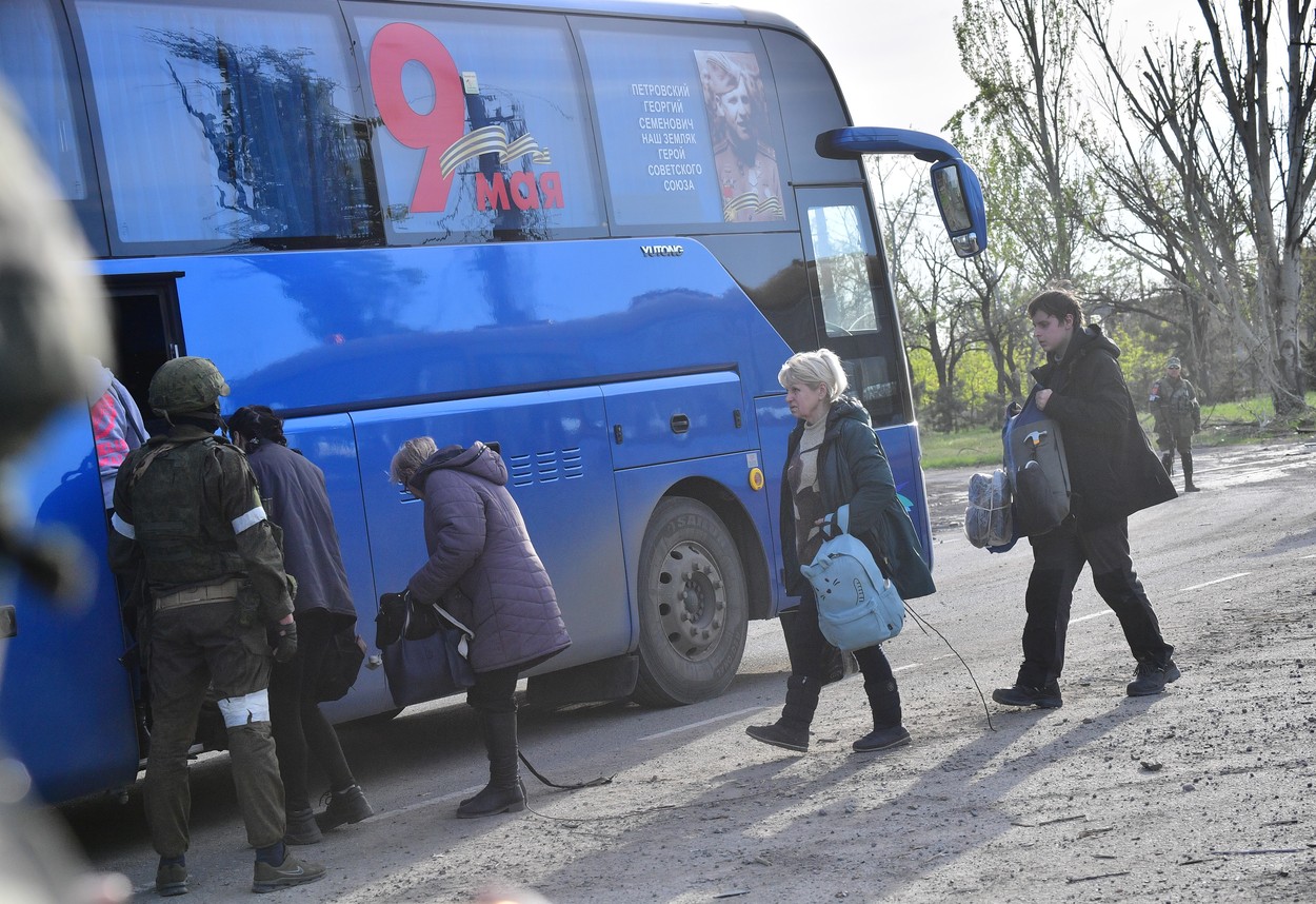Război în Ucraina, ziua 72 | Rusia revendică zeci de atacuri cu rachete asupra Ucrainei. Noi încercări de evacuare a civililor din Azovstal