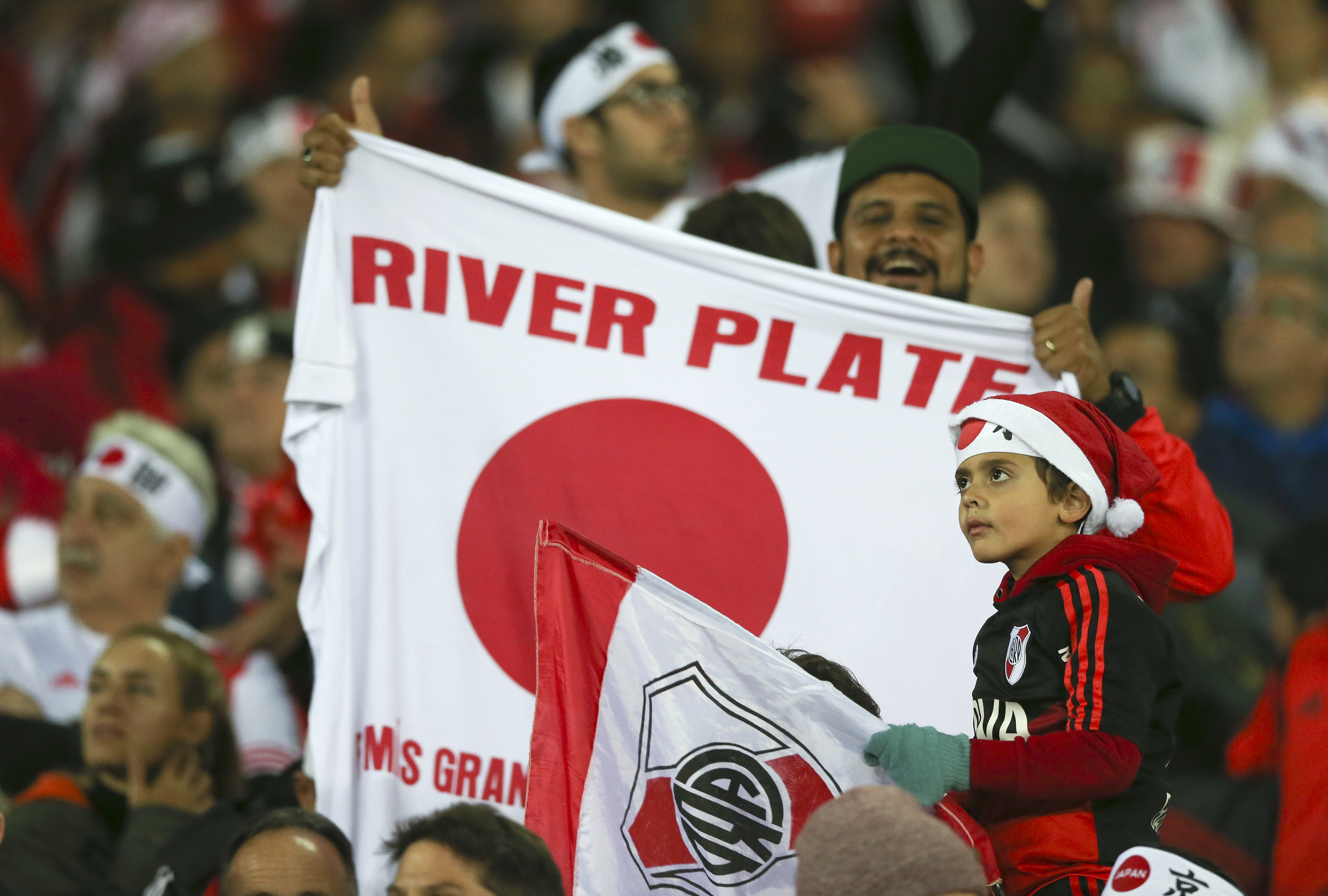 River Plate - Barcelona 0-3. ^Extratereștrii au câștigat a treia oară Mondialul cluburilor. Messi și Suarez au decis finala  / FOTO&VIDEO