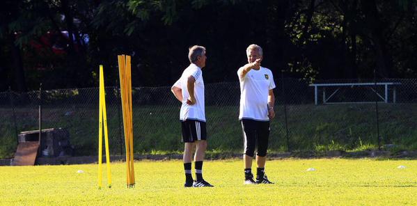Loți Bölöni a condus primul antrenament al noii sale formații Al Ittihad / GALERIE FOTO