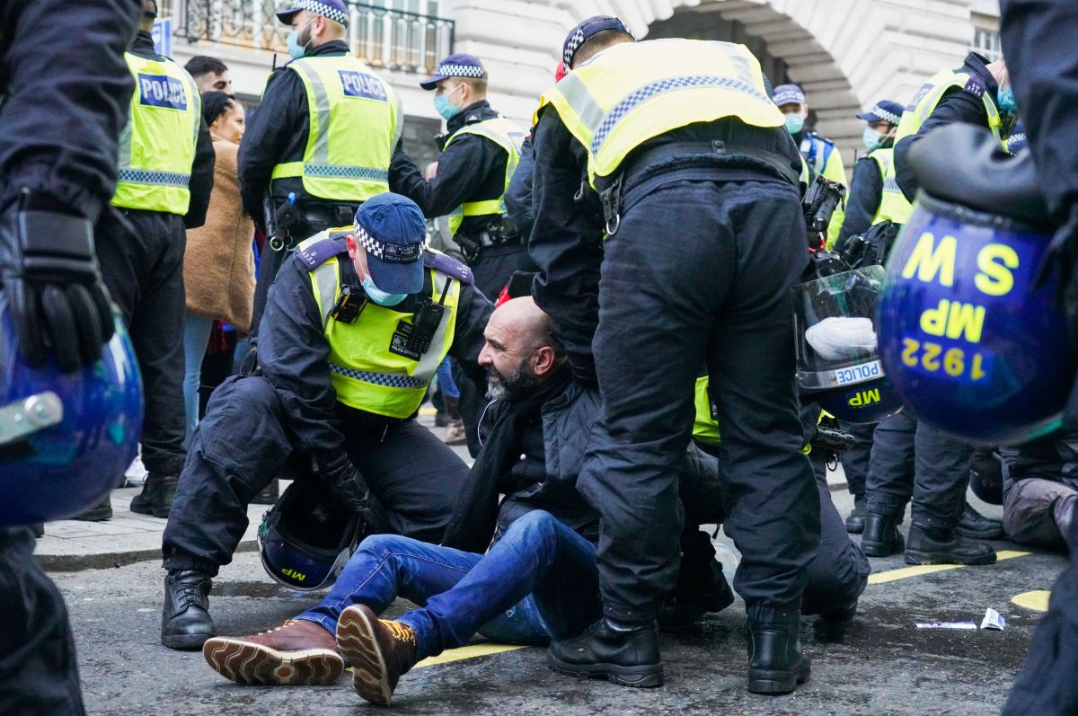 VIDEO | 155 de persoane arestate la Londra, la manifestația anti-lockdown