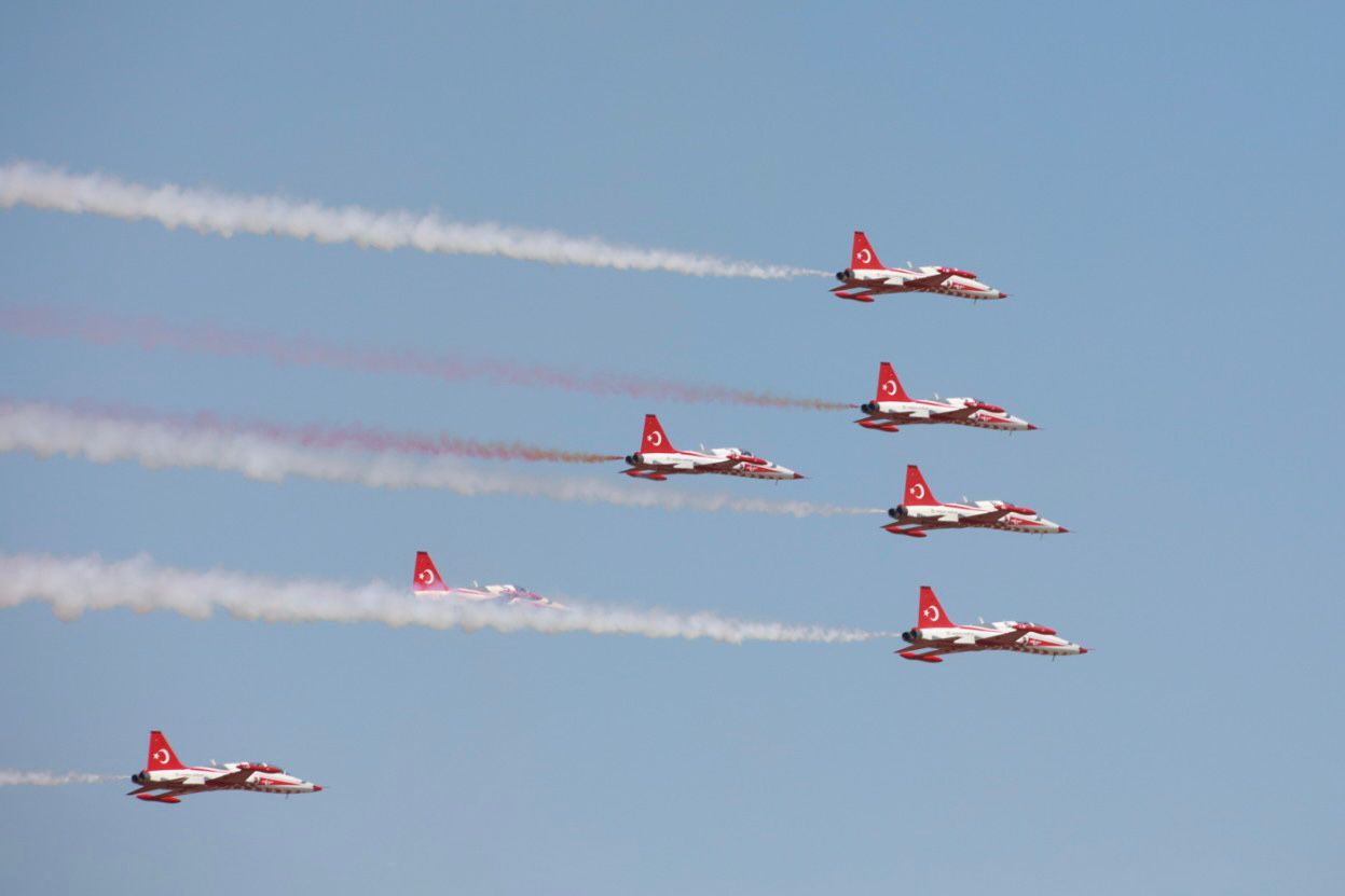 BIAS 2026. Frecce Tricolori și Turkish Stars au făcut senzație sâmbătă la Aeroportul Băneasa. Programul celui mai mare show aerian din România