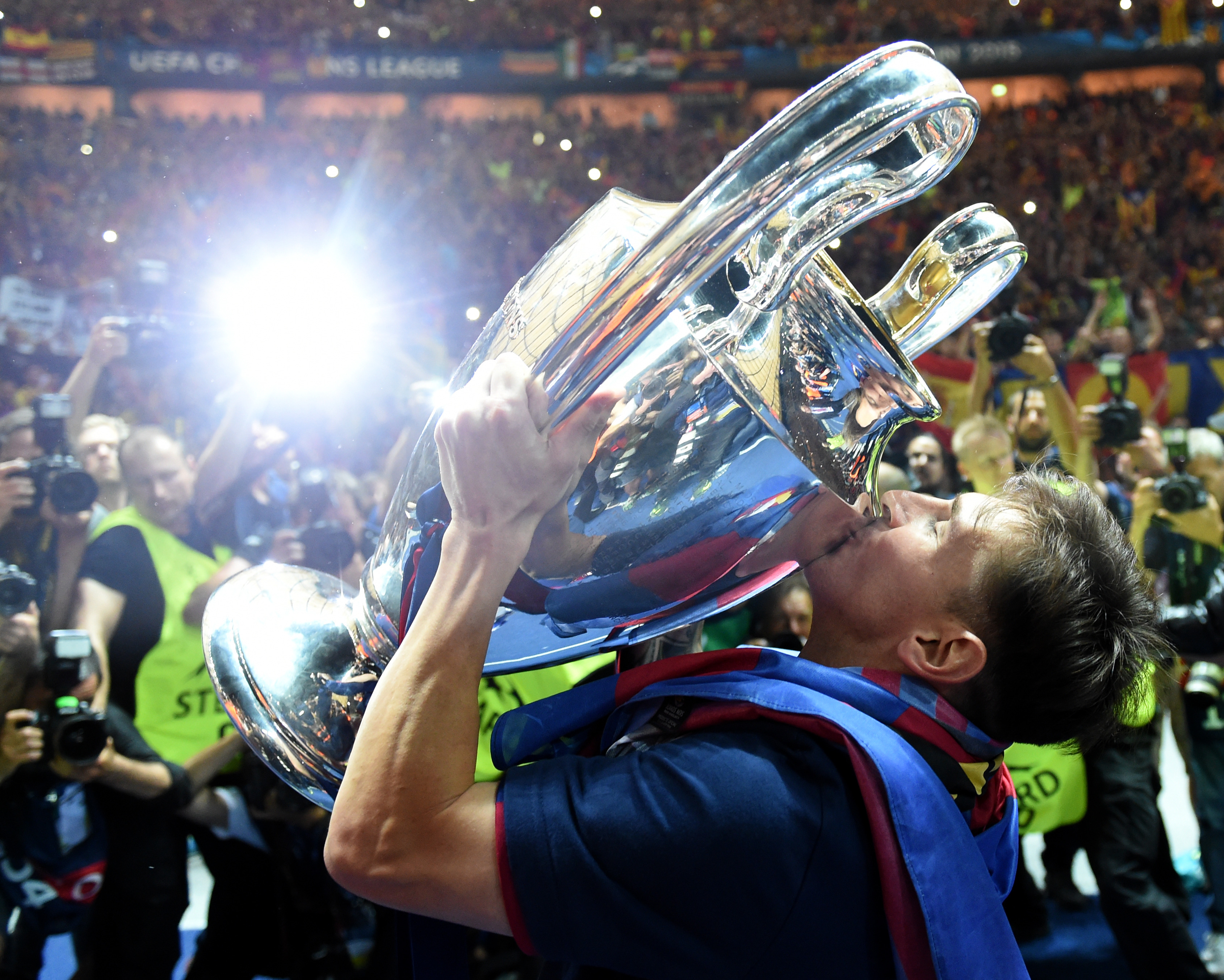Leo Messi a celebrat cu fiul său câștigarea UCL / GALERIE FOTO