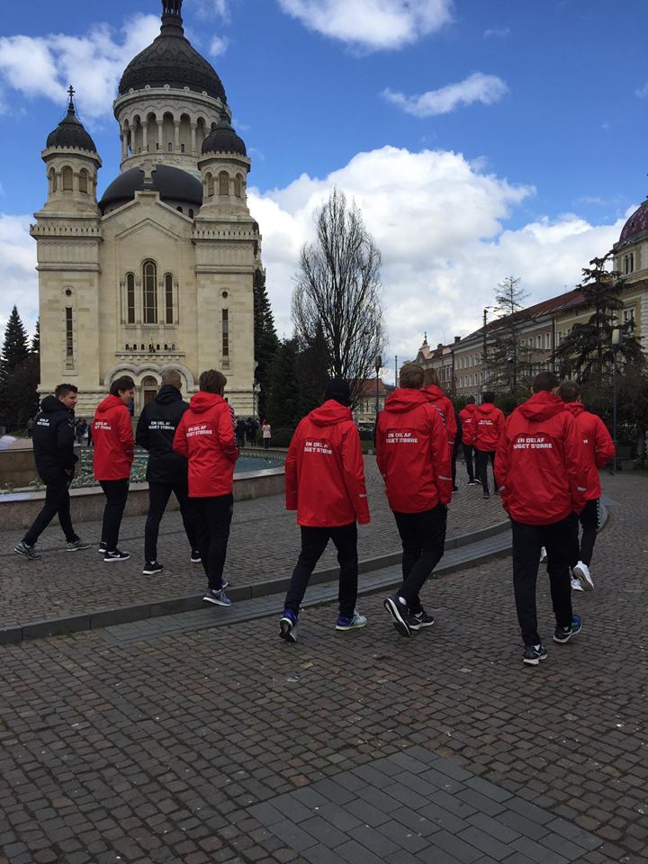 Fotbaliștii danezi au făcut o scurtă plimbare de relaxare prin Cluj | FOTO&VIDEO