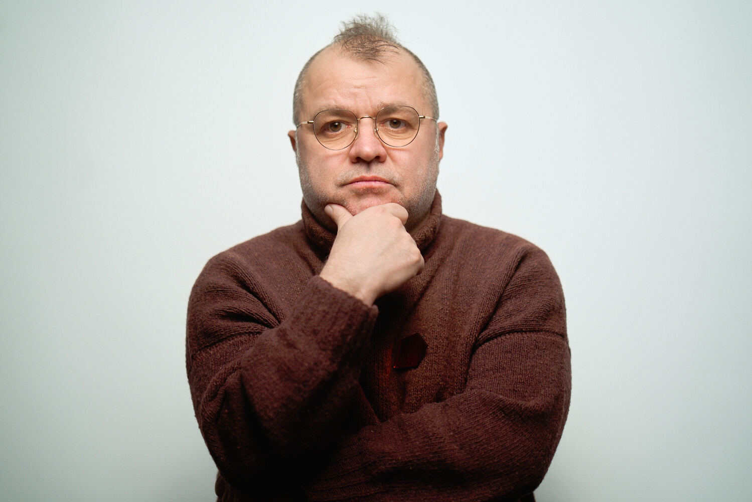 Moldova, pentru prima dată la Bienala de la Veneția. Pavel Brăila a ridicat covoare cu drone într-o biserică: „Pentru mine, în momentul de față, nu există o temă mai importantă decât războiul”