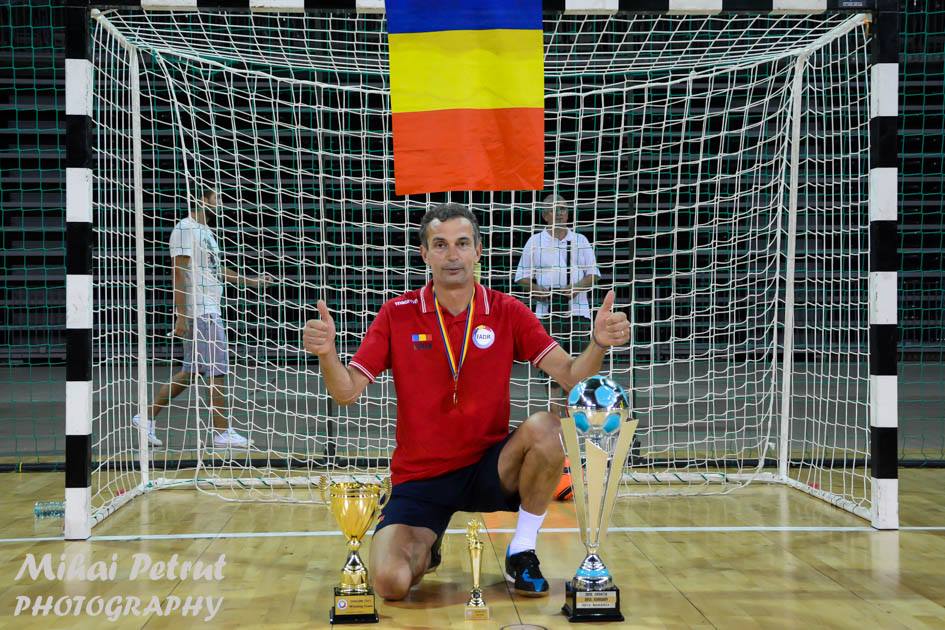 Disperarea medicului ce se ocupă de românii care au cucerit Europeanul de fotbal pentru diabetici: ^”Nimeni nu ne bagă în seamă! Am solicitat și Federația, și Ministerul, dar n-au trimis pe nimeni nici la premiere!”. Mai are nevoie de 27.000 de euro pentru acoperirea cheltuielilor cu organizarea de la Cluj-Napoca