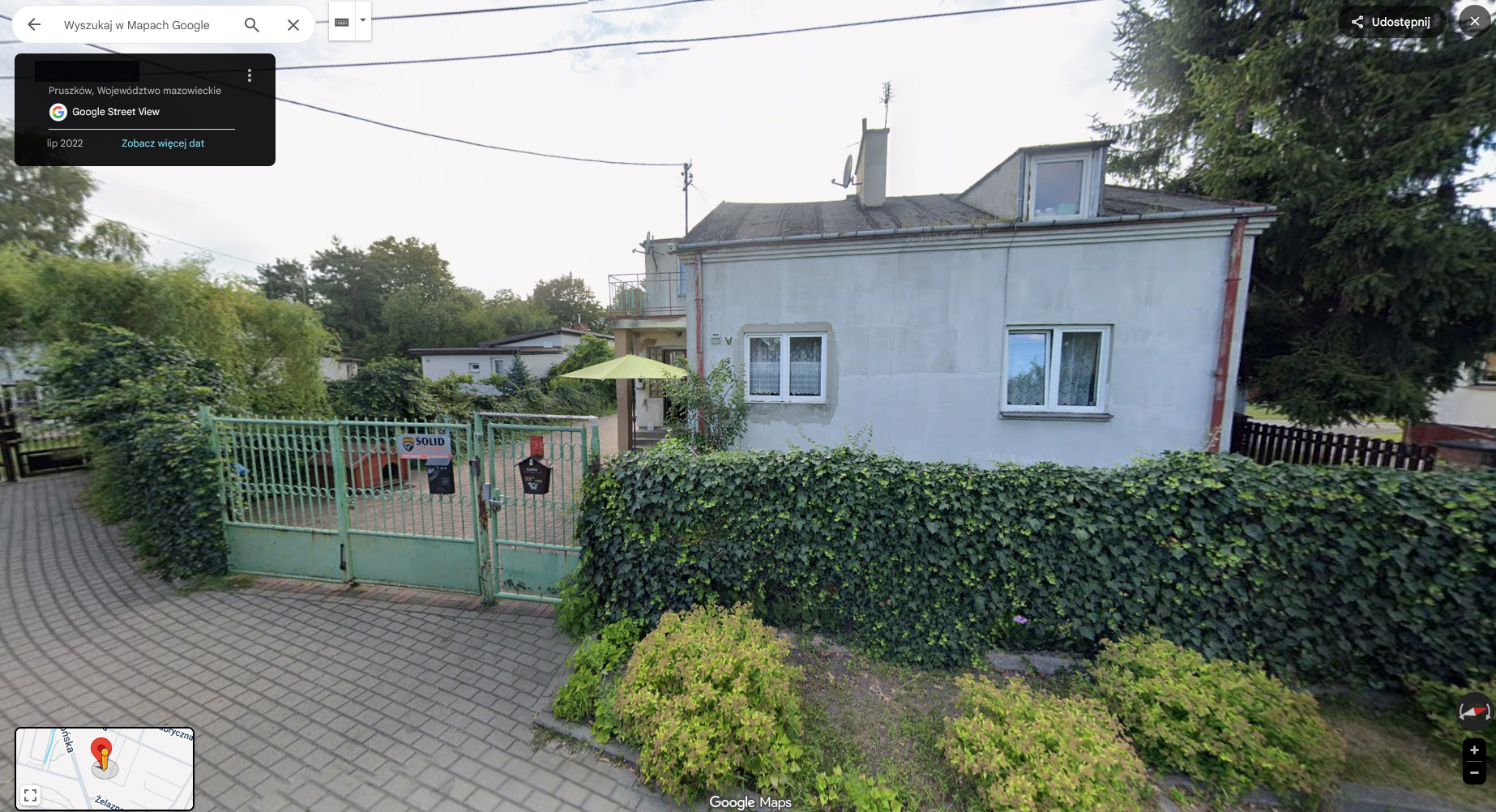 Dom przepisany na córkę, w którym Robert Bąkiewicz zarejestrował m.in. Stowarzyszenie Roty (Marszu) Niepodległości oraz partię Niepodległość.