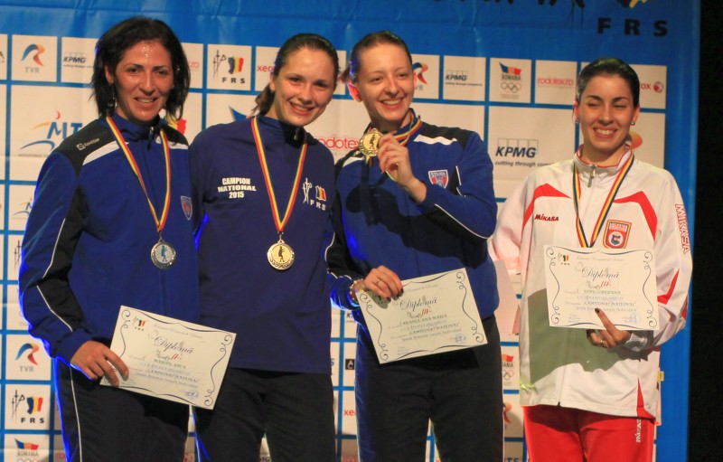Simona Pop și Tibi Dolniceanu sunt campionii României la spadă, respectiv la sabie / FOTO