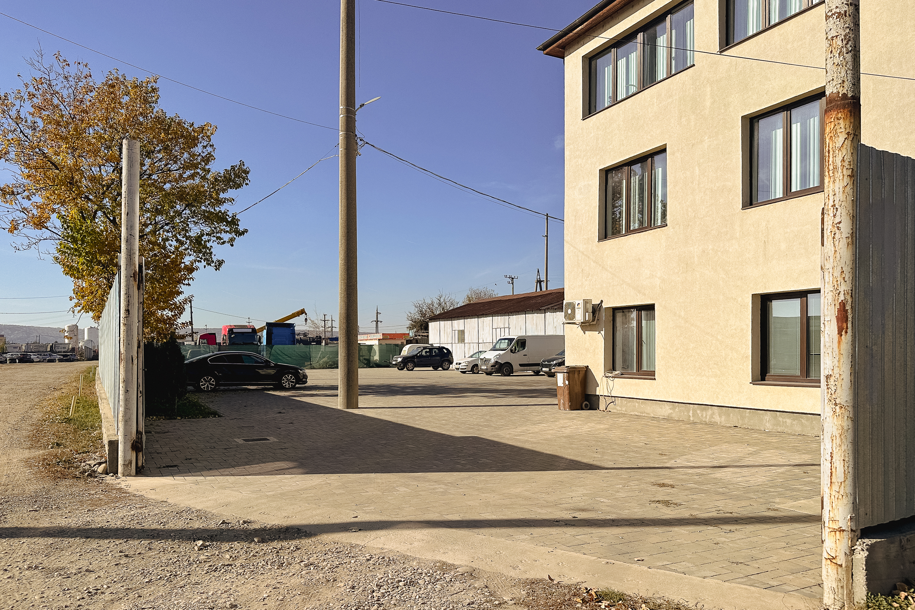 Cernobîlul de la Valea Călugărească, Prahova. Prefectul Emil Drăgănescu suspendă interdicția dată de autoritățile locale privind depozitarea de deșeuri periculoase în comună