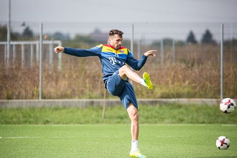 Armenia - România (sâmbătă, ora 19:00, TVR 1). Tricolorii s-au antrenat pe sintetic în vederea meciului de marți cu Kazahstan