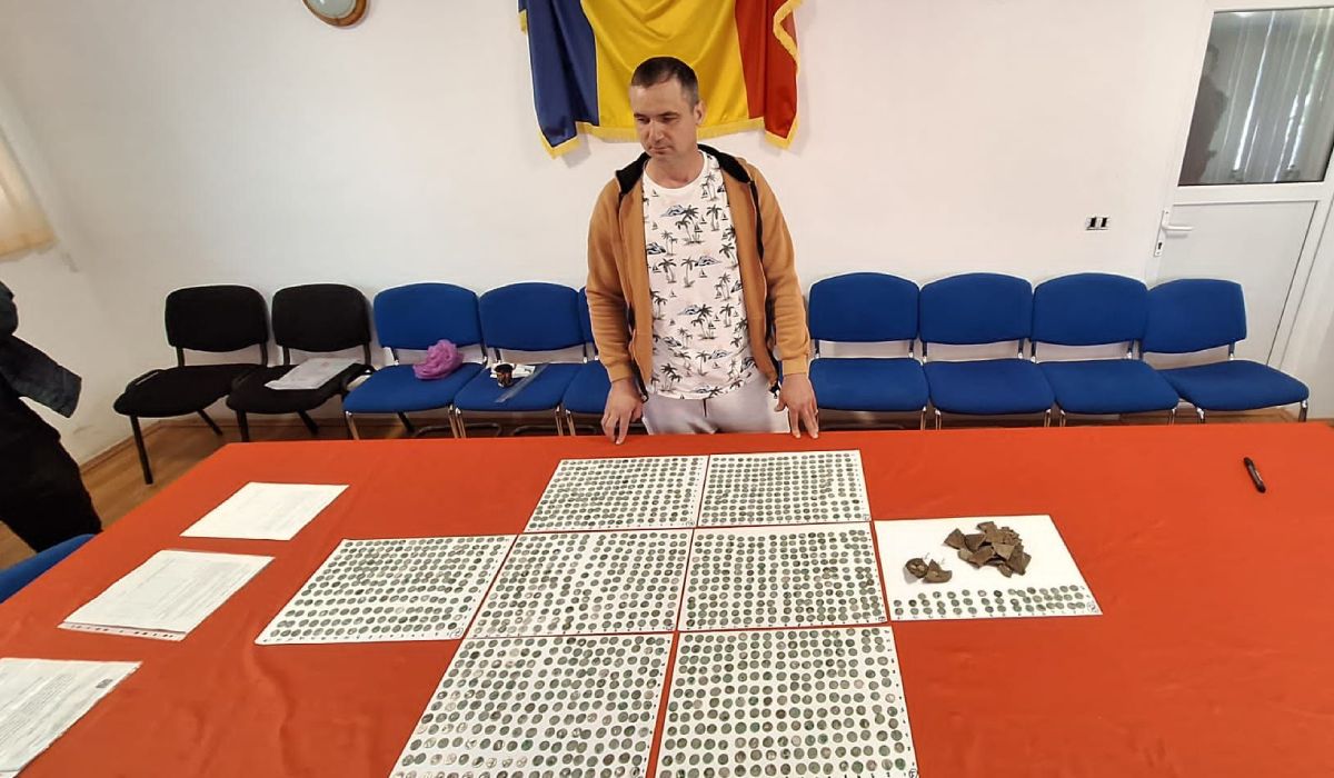 Românul care a găsit 1.469 de monede romane de argint în Giurgiu, vedetă în presa americană: „Să mă ciupesc, ca să mă asigur că nu visez”