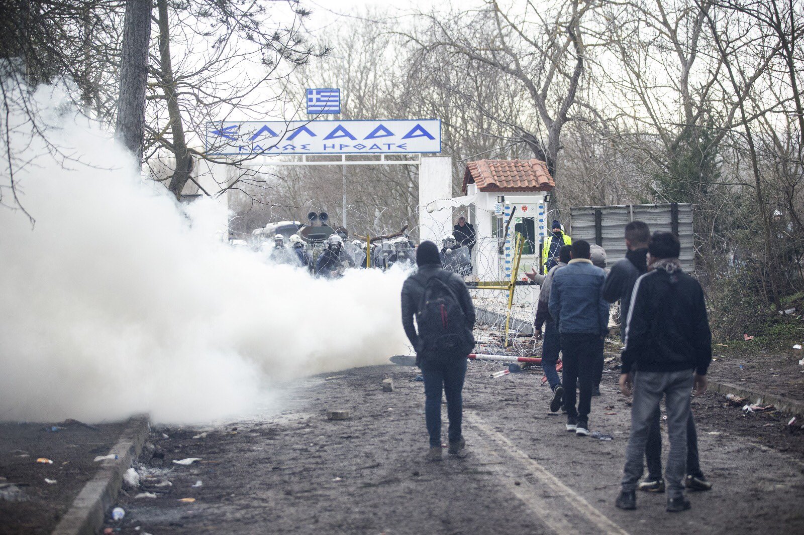 Zeci de mii de migranți, lăsați de Turcia să intre în UE. Televiziunea turcă publică o hartă care arată traseul refugiaților prin România