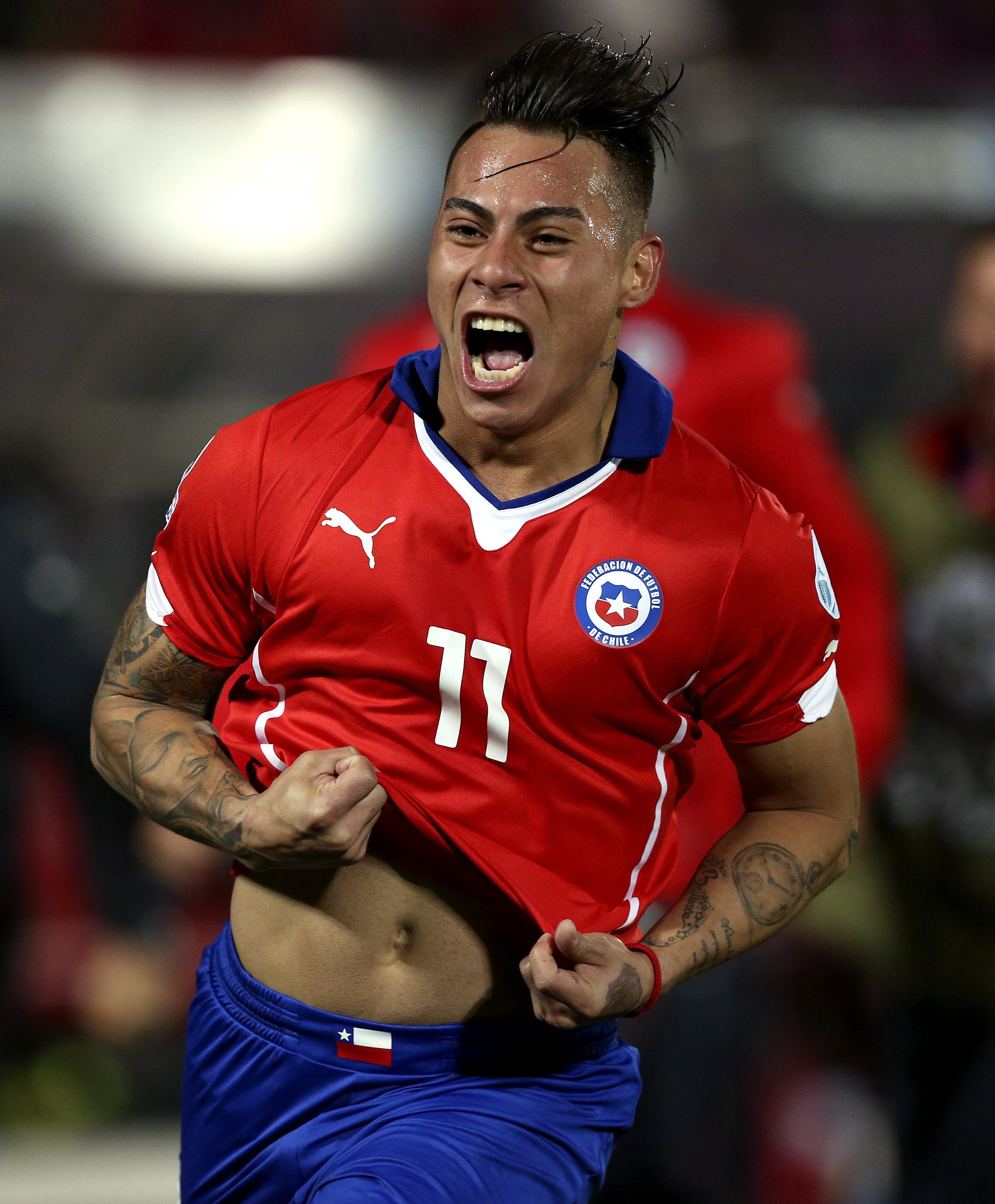 Chile s-a calificat în finala Copa America, graţie dublei lui Vargas. ^La noapte se joacă Argentina - Paraguay / GALERIE FOTO&VIDEO