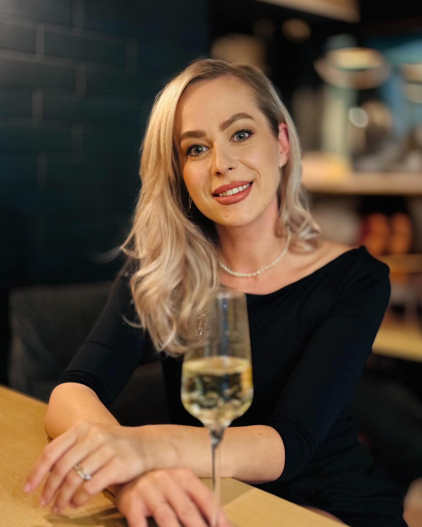 Pe Andreea Ignat, câștigătoarea „Chefi la cuțite”, a învins-o sistemul și a plecat din România: „Am trăit o experiență traumatizantă. L-au împușcat, a murit pe loc!”