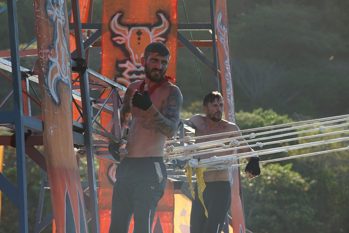 Daniel Chiriță și Silviu Mircescu, confruntare la "Ultimul Trib". Premiul i-a lăsat fără cuvinte | FOTO