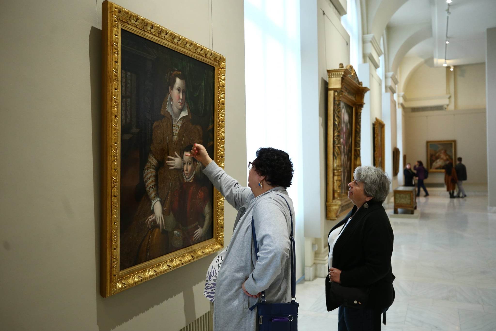 Noaptea Muzeelor 2023. Cozi de sute de metri la cele mai importante obiective culturale din București. FOTO
