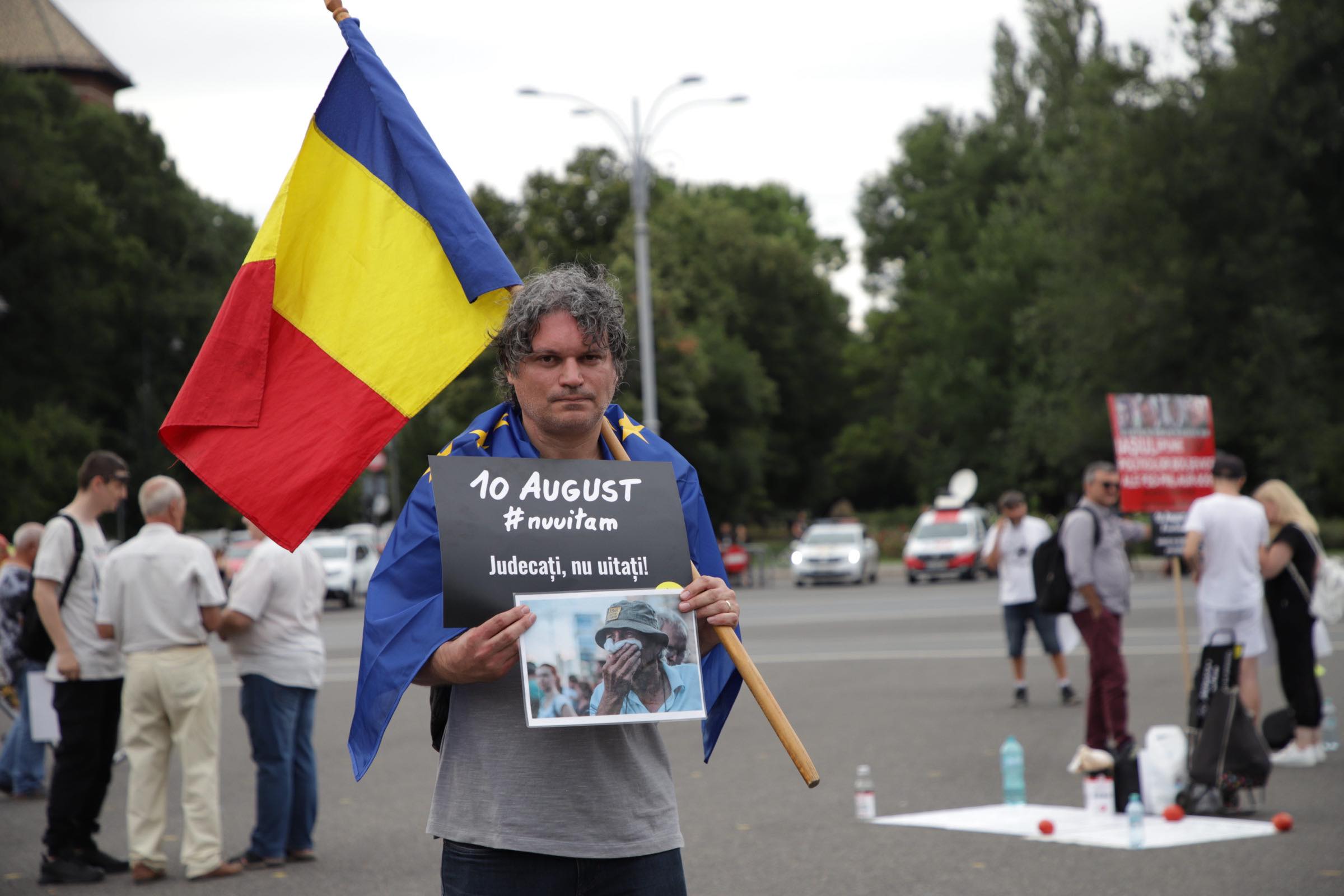 Manifestație în Piața Victoriei, la cinci ani de la violențele de la protestul din 10 august 2018: „Judecați, nu tergiversați!”