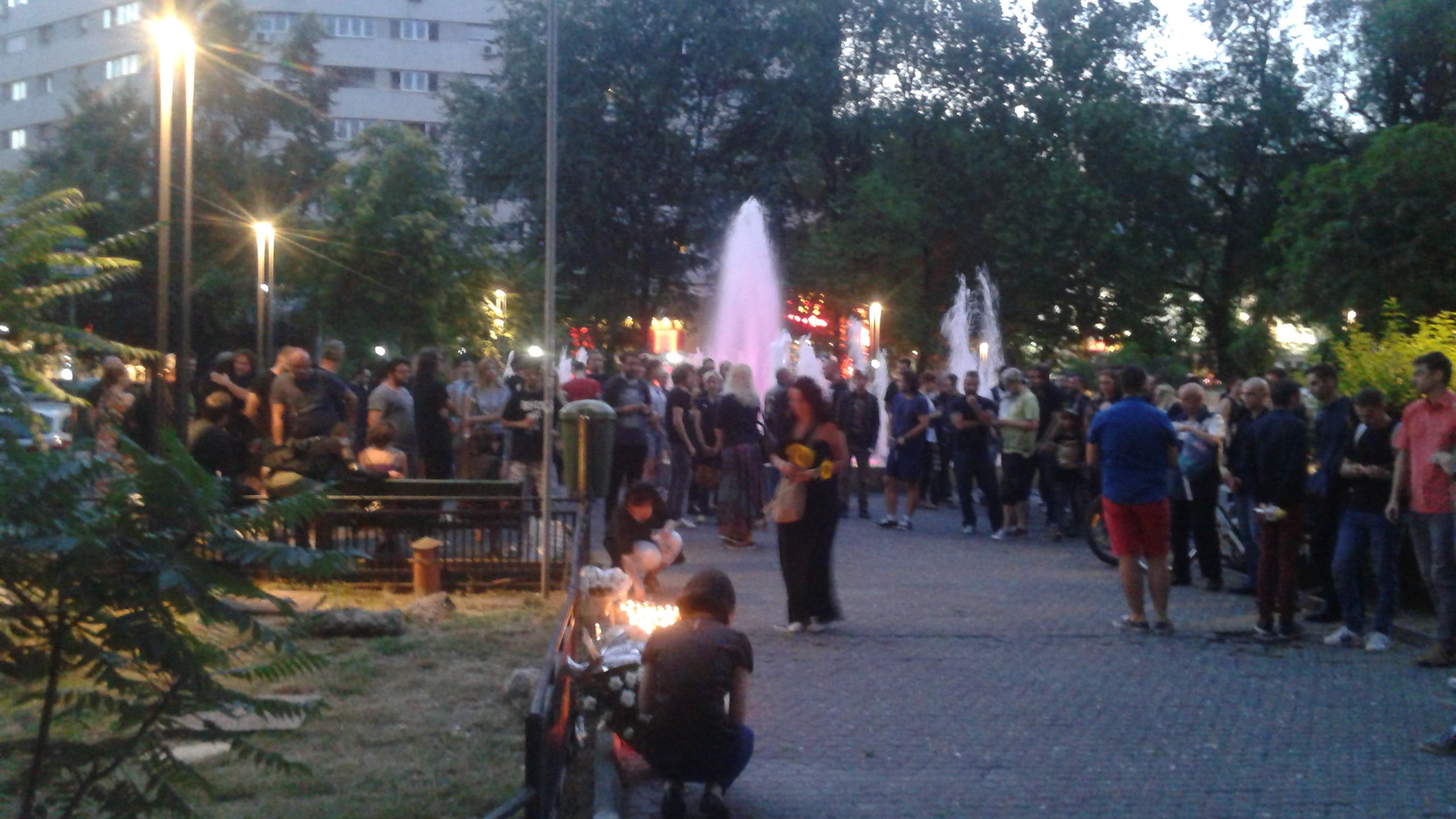 Peste 100 de persoane au adus un omagiu lui Nik Baydin, în centrul Capitalei | FOTO