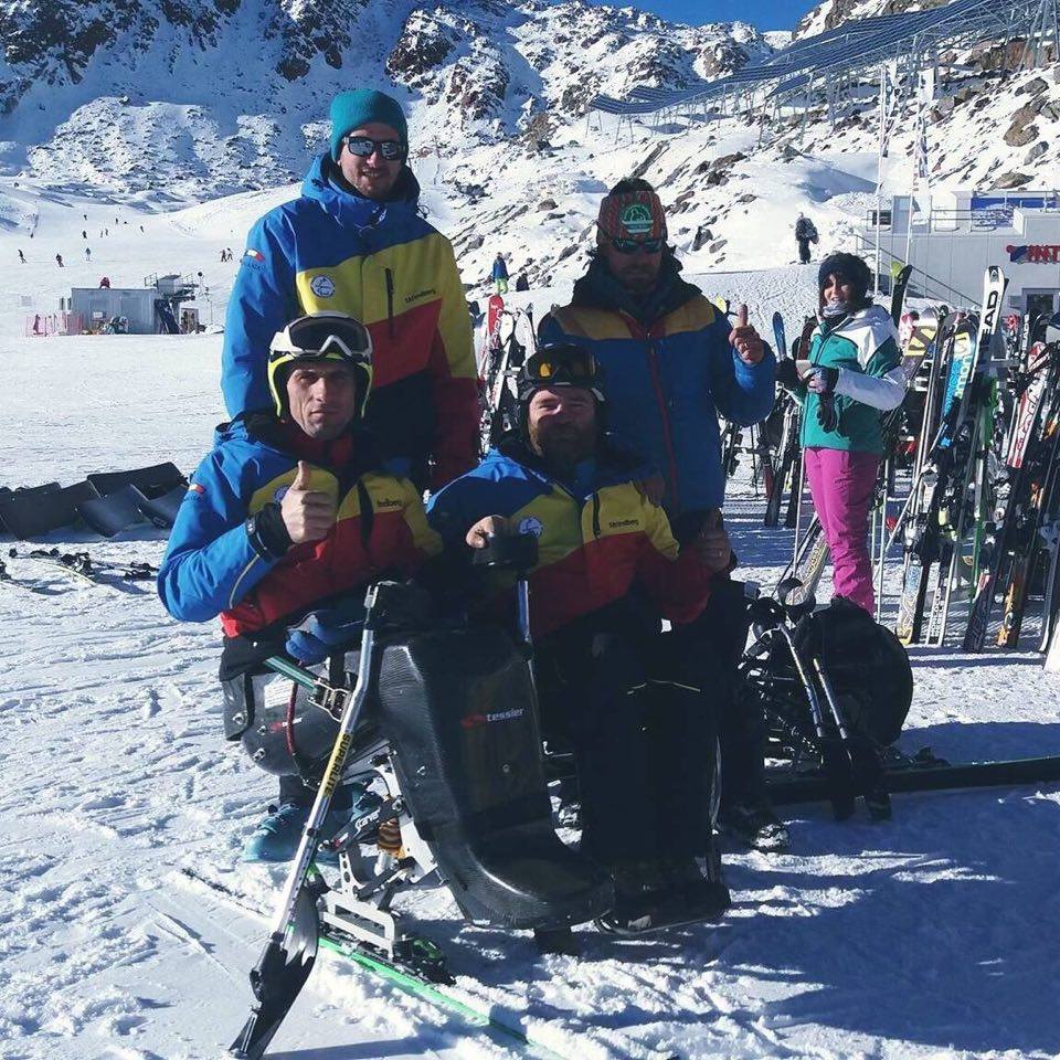 Românul care schiază doar cu un picior a fost medaliat cu argint. Suceveanul Ionel Lungu, primul monoschior român, are o poveste impresionantă