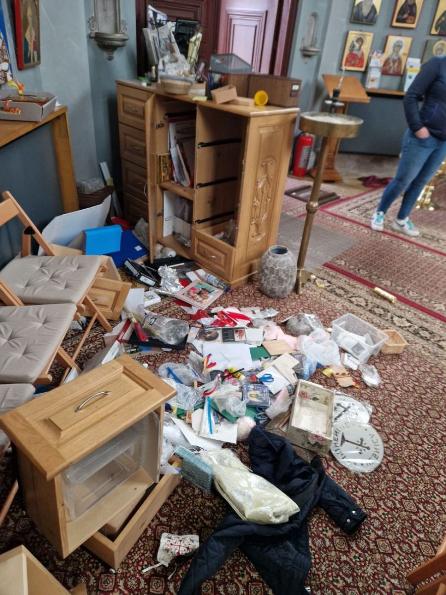 Biserica românească ortodoxă dintr-un orășel olandez a fost spartă și vandalizată, hoții au făcut ravagii: „Ne temem că vor reveni”