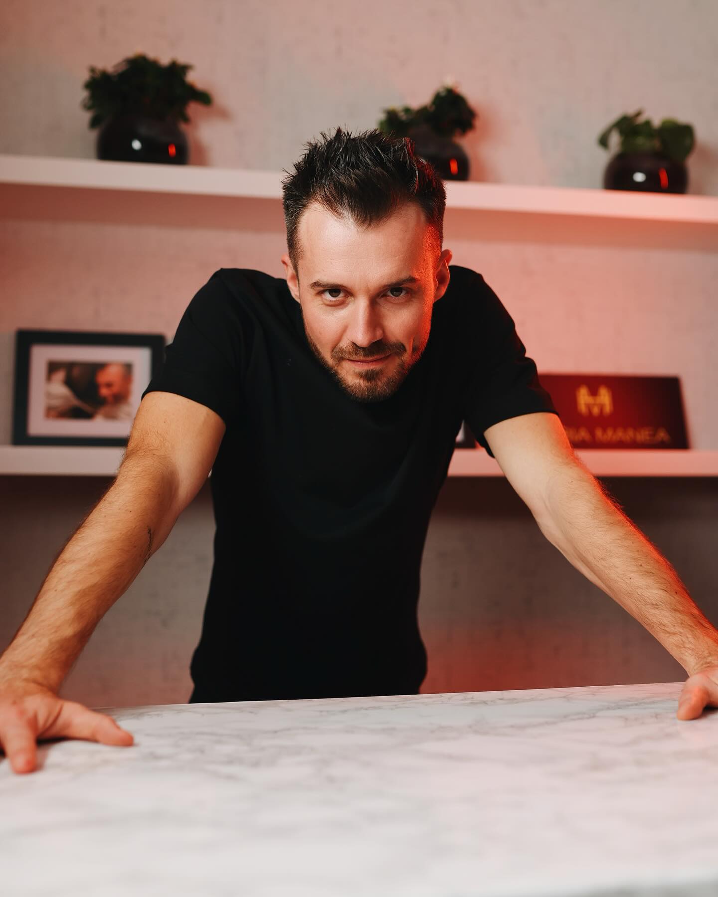 Când se va difuza noul sezon „Meniu de vedetă – Arome de vară”, prezentat de chef Horia Manea. Unde au avut loc filmările