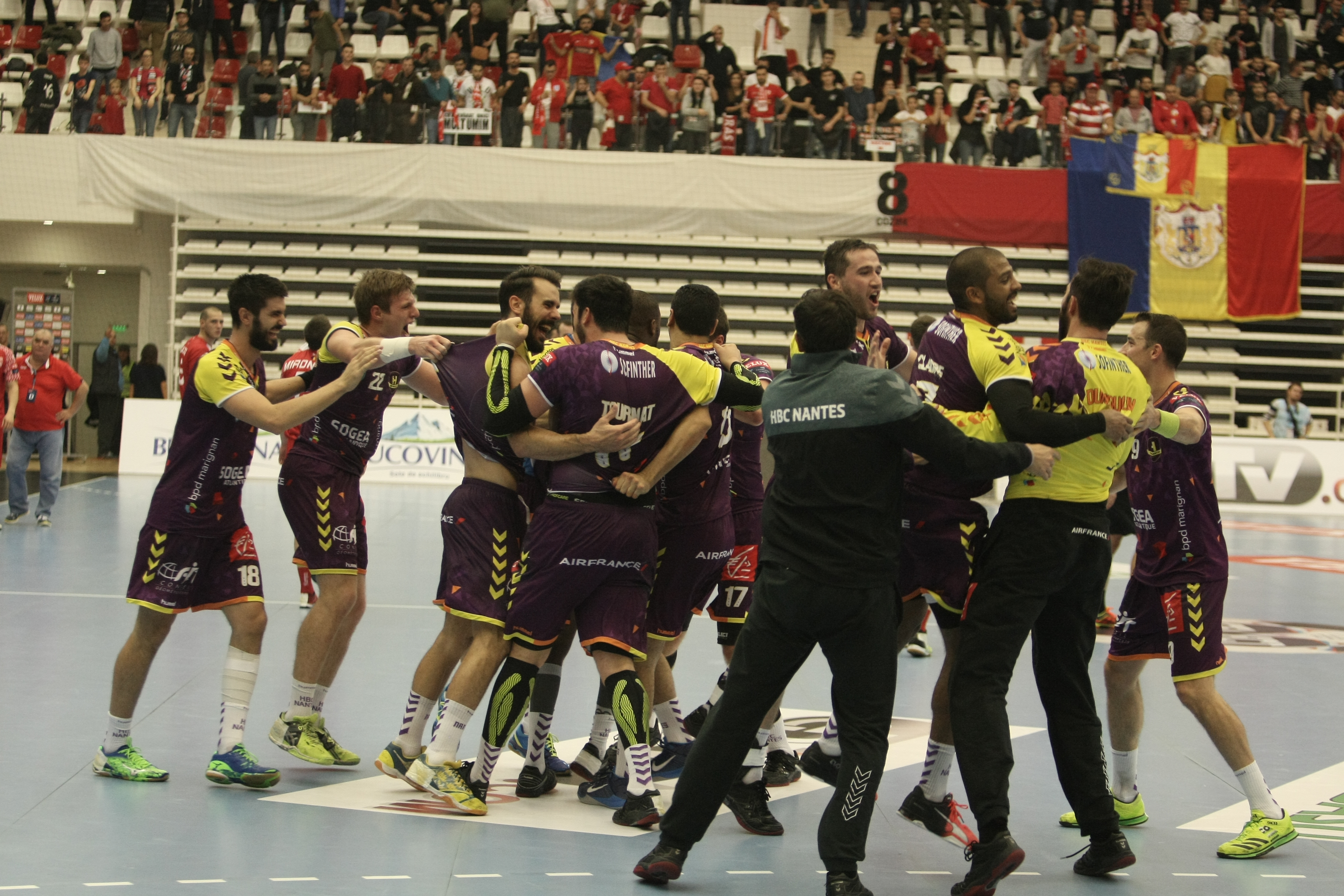 Dinamo a pierdut dramatic cu Nantes, în Liga Campionilor la handbal / GALERIE FOTO