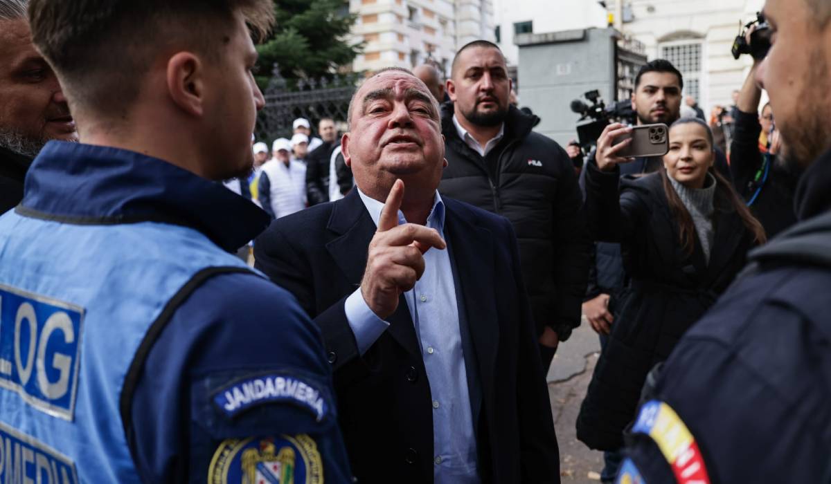 Gigi Nețoiu a mers cu formația să-și depună candidatura la Primăria București și s-a certat cu Marian Ceaușescu în curte: „Băi, securistule”