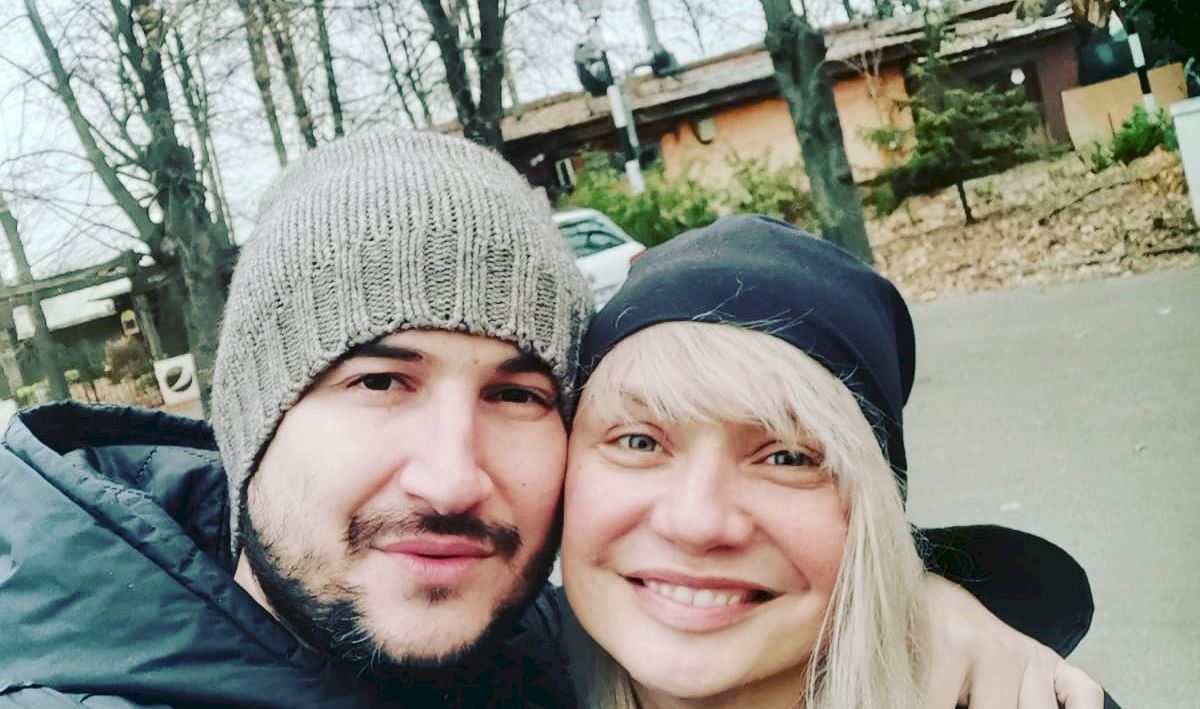 Cristina Cioran și Alex Dobrescu, scandal în stradă. El a amenințat-o cu poliția, iar ea a început să plângă: „Vrei să intri cu forța în casă”