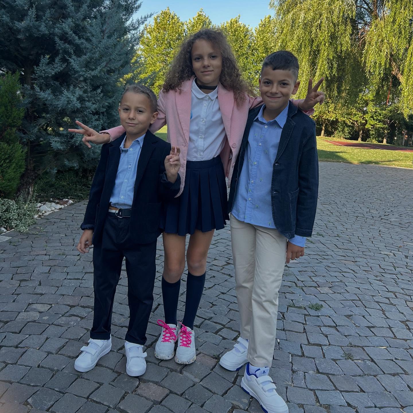 Copiii Mirelei Vaida învață la o școală dintr-un sat. Vedeta nu pune presiune pe ei pentru note: „Sunt o mamă absolut normală”