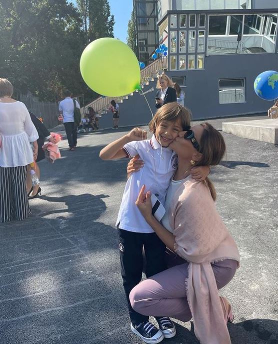 Câți bani plătesc Claudia Pătrășcanu și Gabi Bădălău pentru școala copiilor: „Încercăm să-i îndrumăm pe un drum frumos”