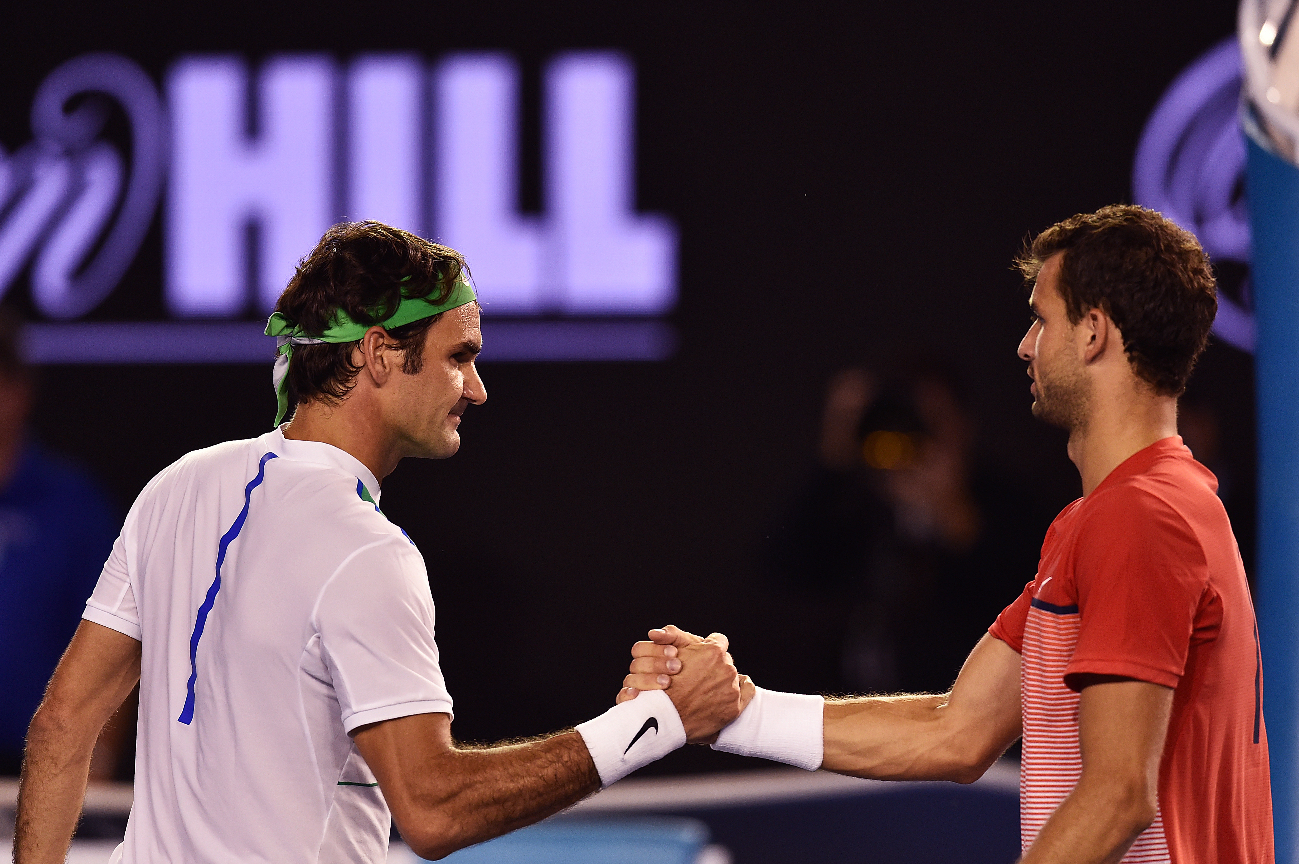 Roger Federer l-a pus la colț pe cel alintat ”baby-Federer”! Moment istoric pentru genialul elvețian: 300 de victorii la simplu, în turneele de Mare Șlem