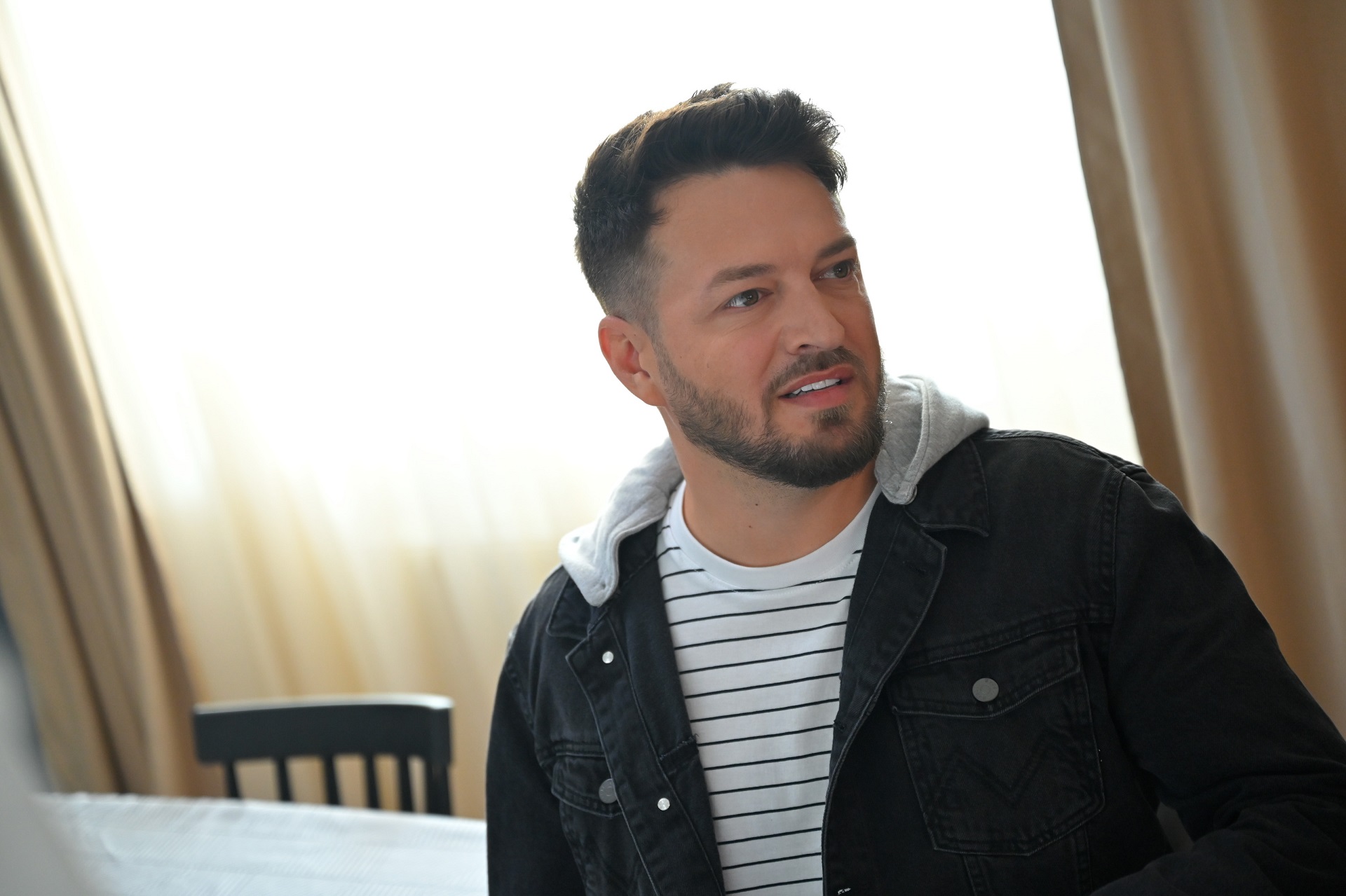 Cine este Romeo Visca. Actorul se alătură distribuției serialului de la Antena 1, „Lia - Soţia soțului meu”