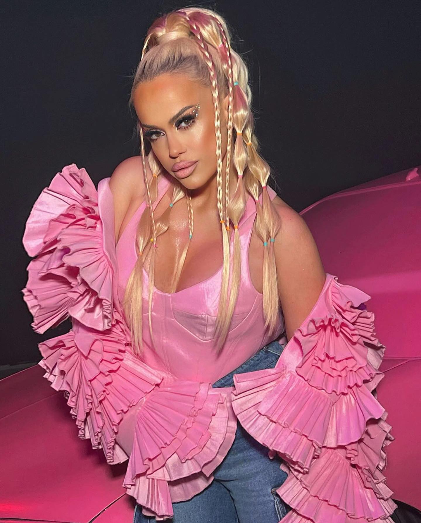 Anda Adam, criticată că s-a îngrășat. Reacția artistei: „Când sunt așa, un pic mai Beyonce, nu-i bine”