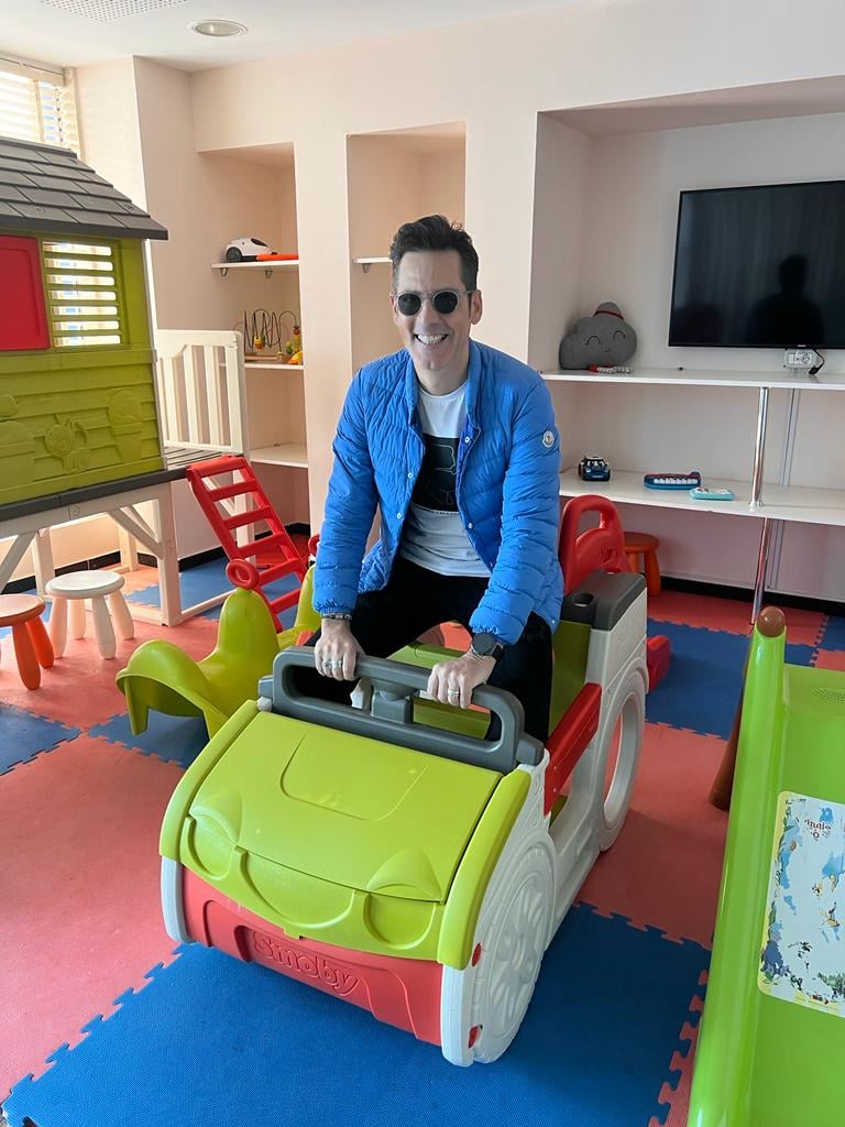 Imagini cu casa în care Ștefan Bănică și Lavinia Pîrva locuiesc. Au piscină și o curte impresionantă