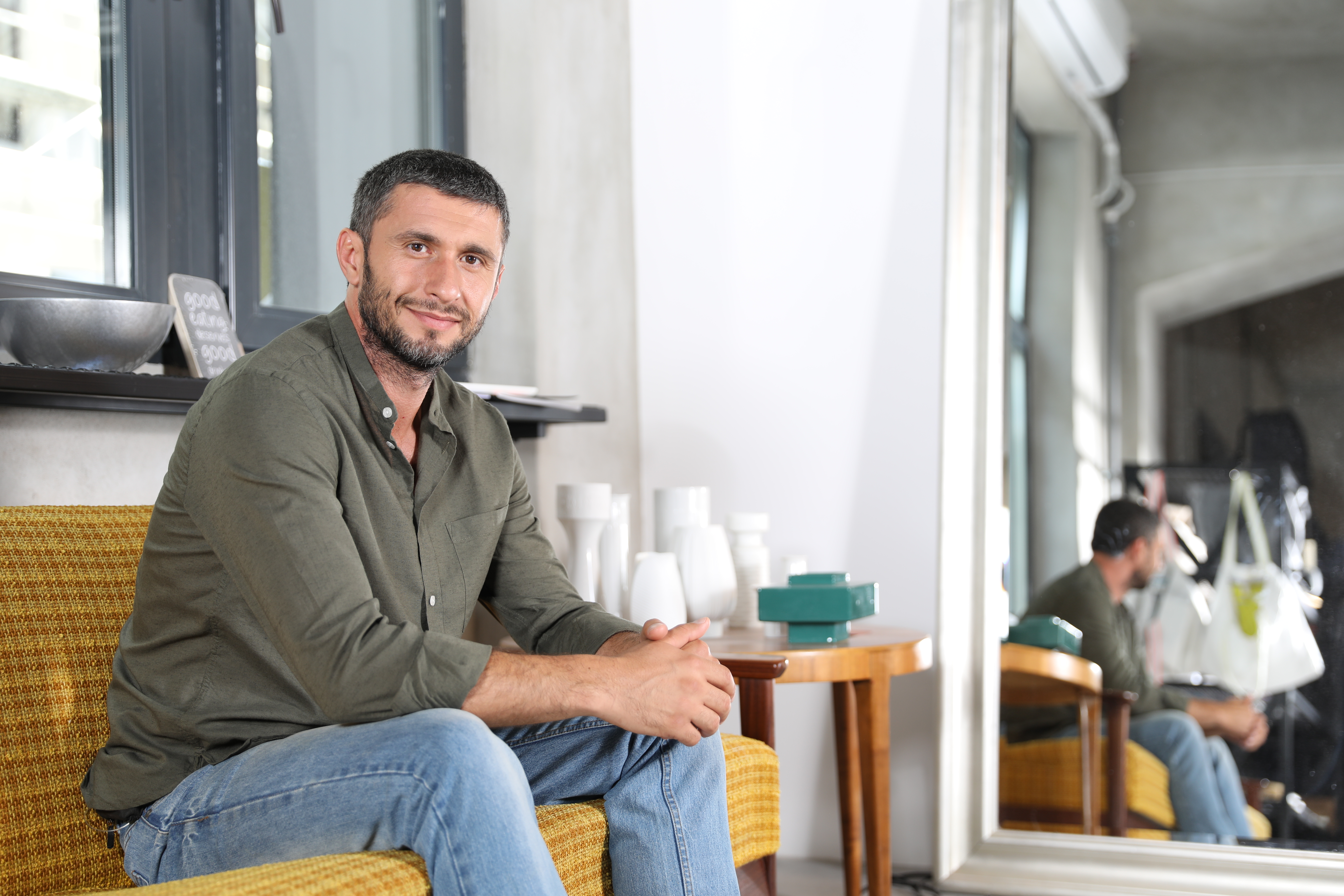 EXCLUSIV | Dragoș Bucur, așa cum puțini îl cunosc. Dezvăluiri impresionante ale celebrului actor